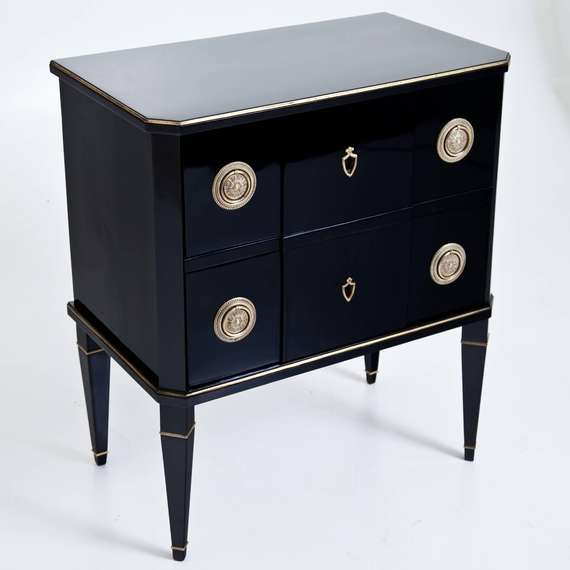 Ebonized Neoclassical Chest of Drawers, circa 1800
