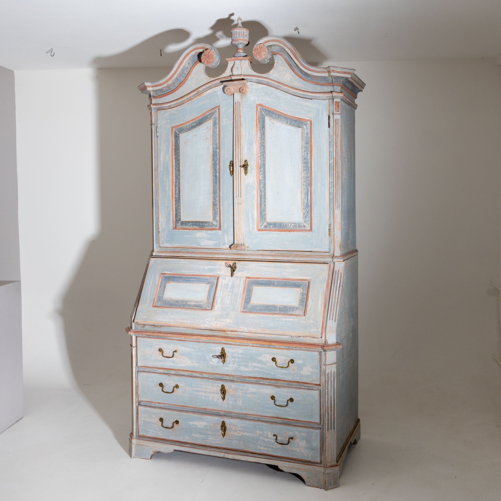 Hand-Painted Hand Painted Gustavian-Style Secretaire in Blue and Red, 18th Century