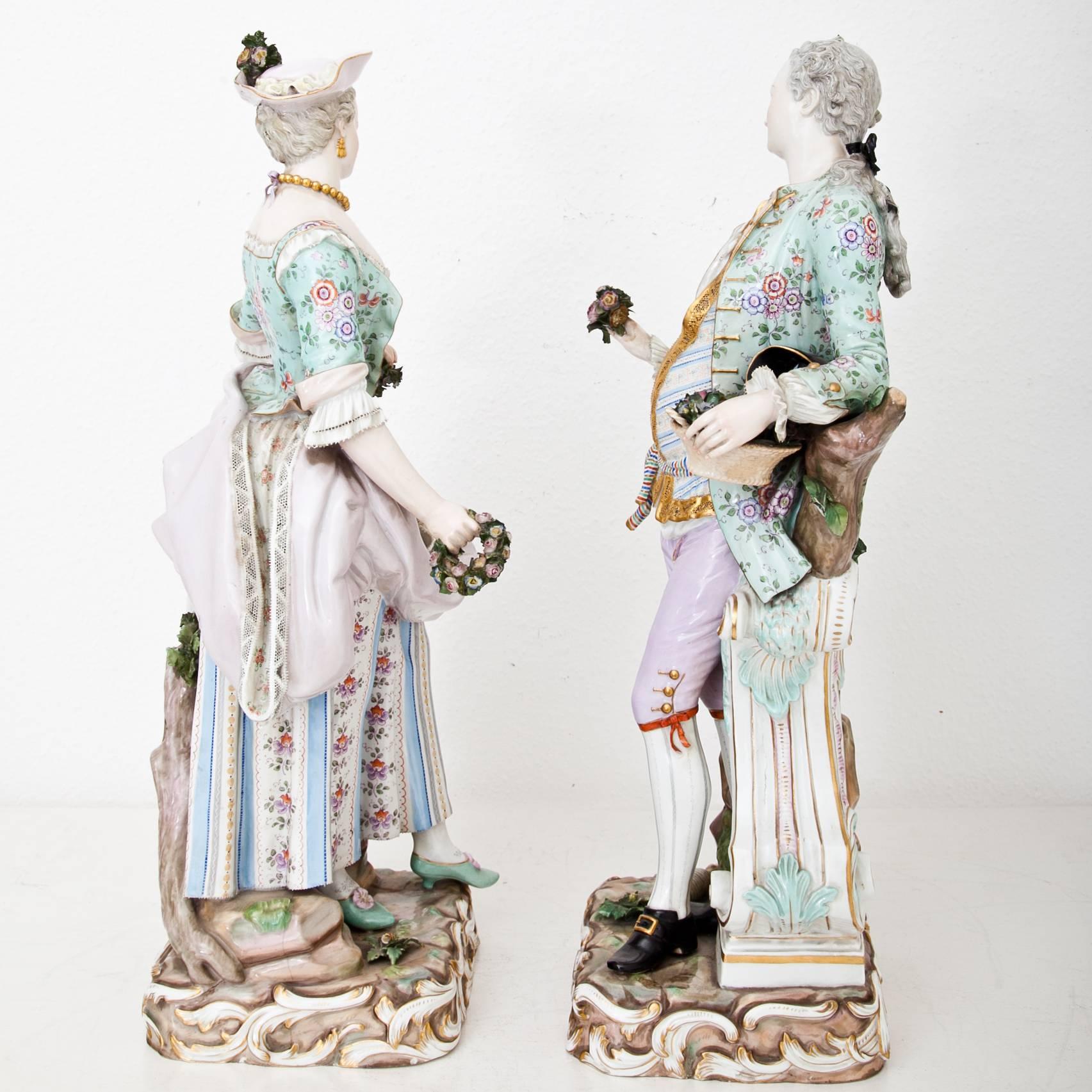 Pair of Meissen Porcelain Figurines by Leuteritz, First Half of the 19th Century 4