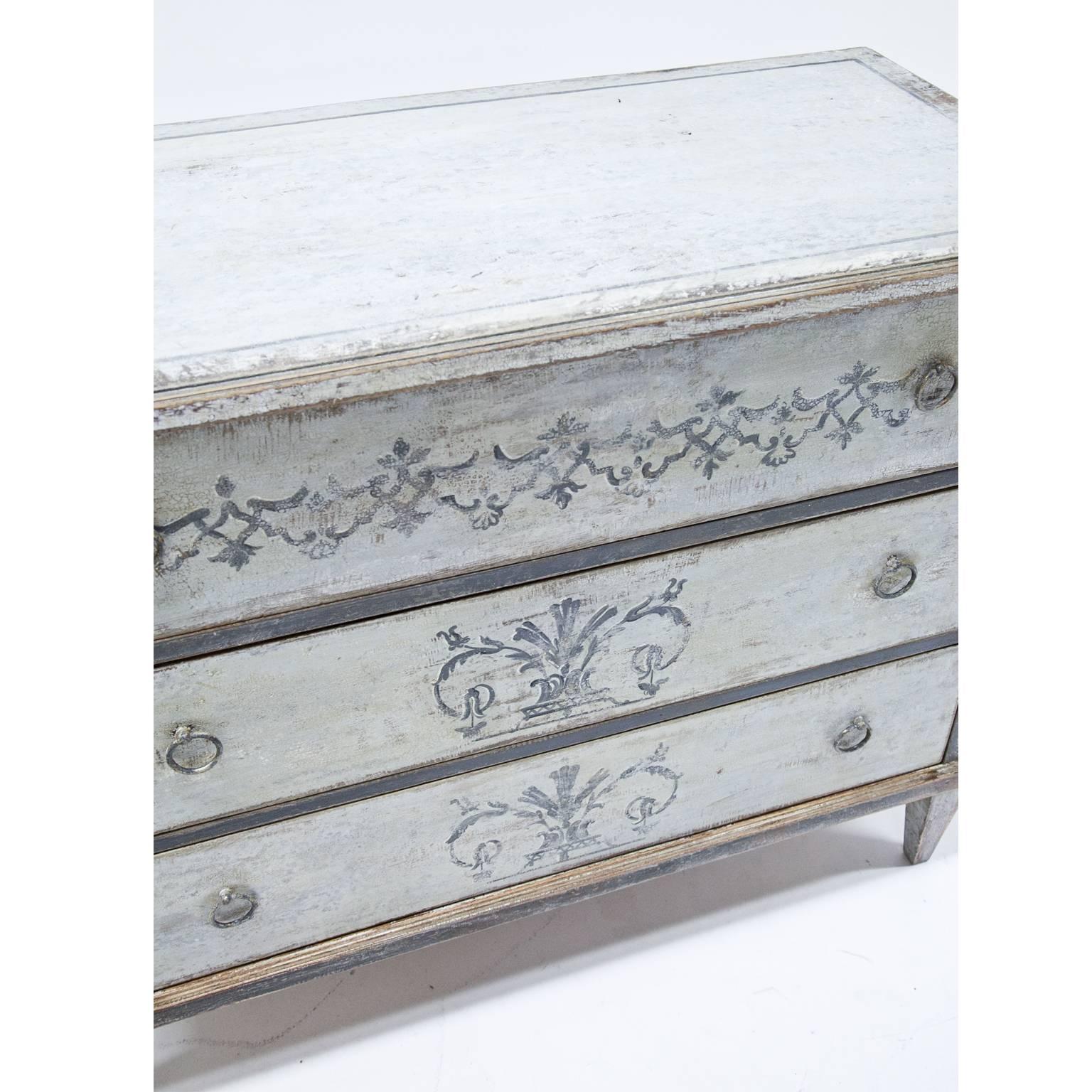 Gustavian Style Chest of Drawers, Late 18th Century In Good Condition In Greding, DE