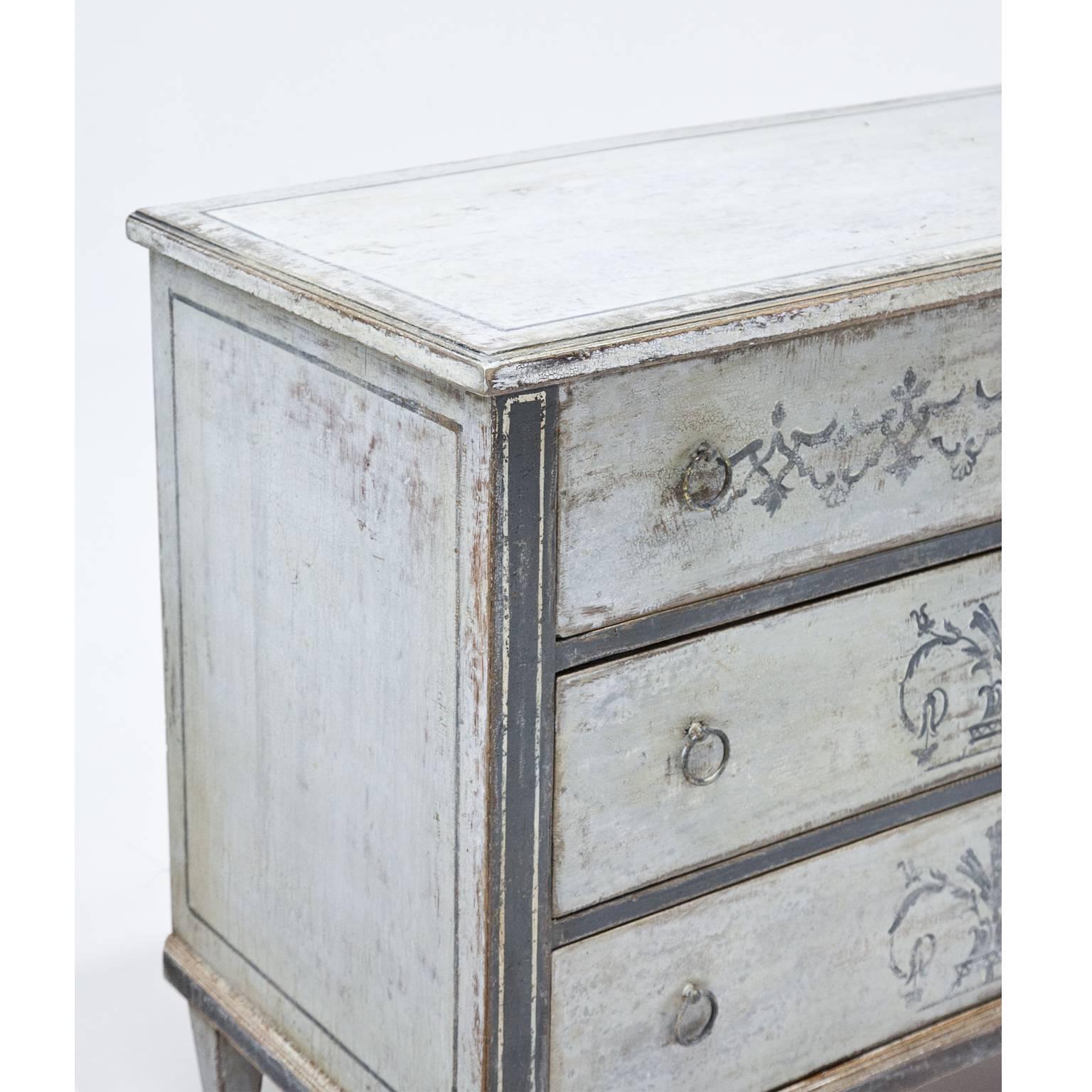 Hand-Painted Gustavian Style Chest of Drawers, Late 18th Century