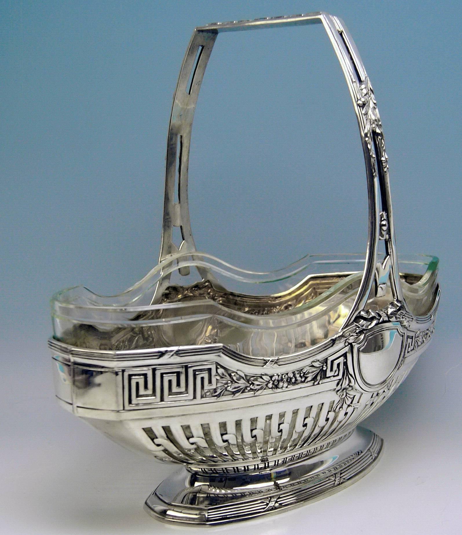 Stunning Art Nouveau huge silver flower bowl/Jardinière with original glass liner
Hallmarked (GERMAN SILVER) 
manufactured circa 1905

It is an outstanding huge silver flower bowl (jardinière) with most elegant original glass liner.
Referring