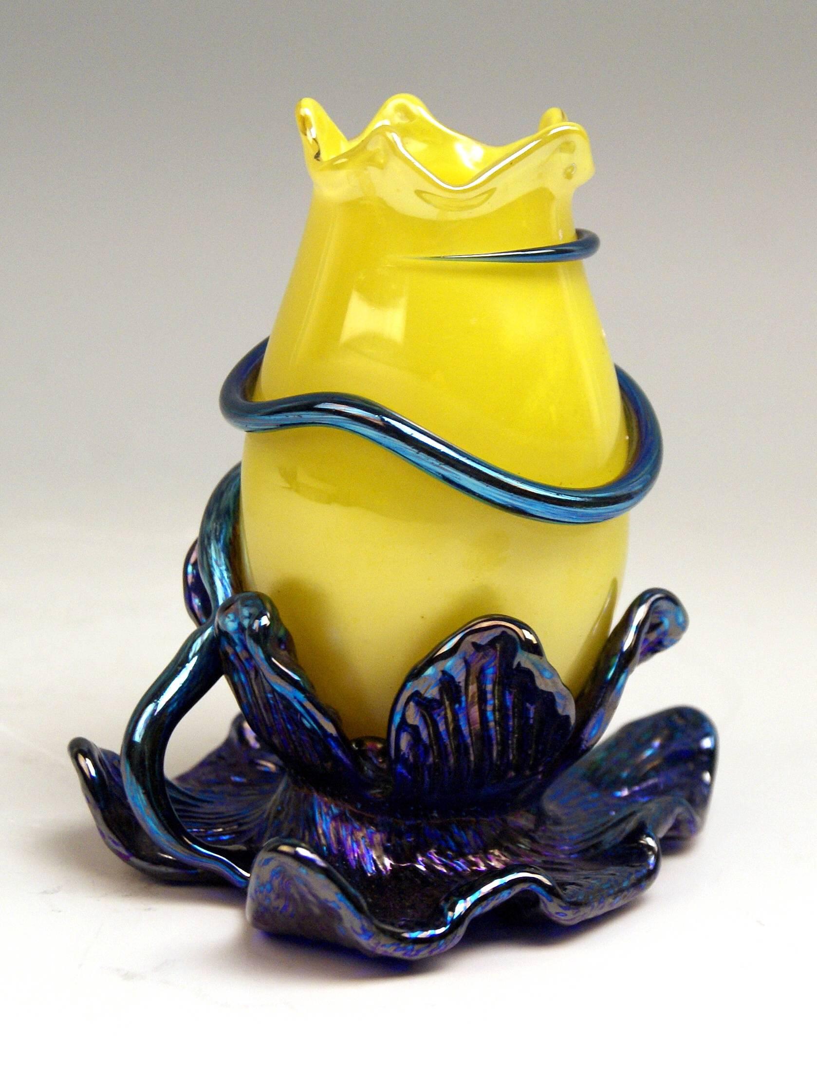 Vase Loetz Widow Art Nouveau Tango Vase Tulip Yellow Blue Iridescent, circa 1900 In Excellent Condition In Vienna, AT