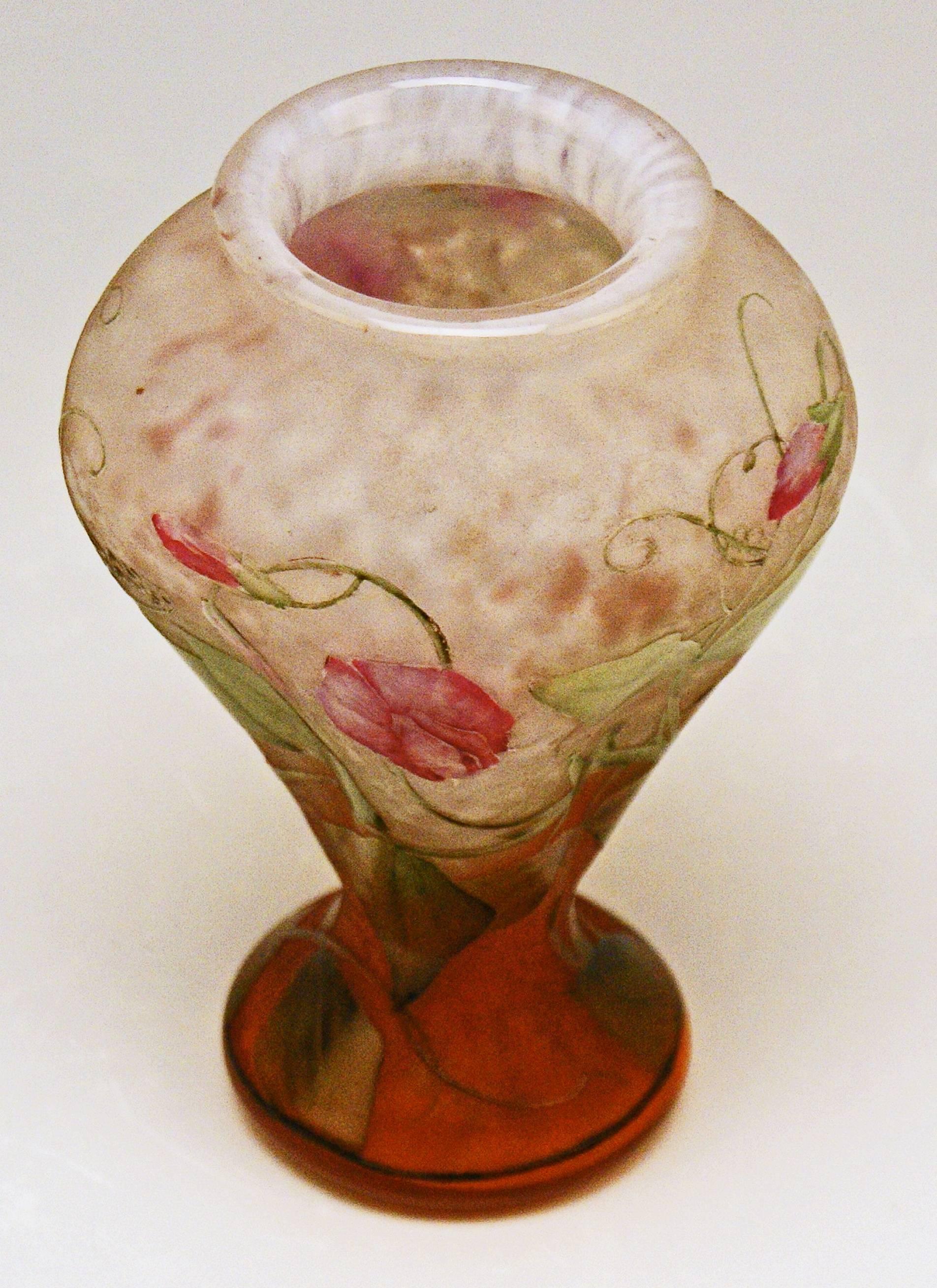 Early 20th Century Daum Nancy Vase Art Nouveau Flowers Vetches France Lorraine