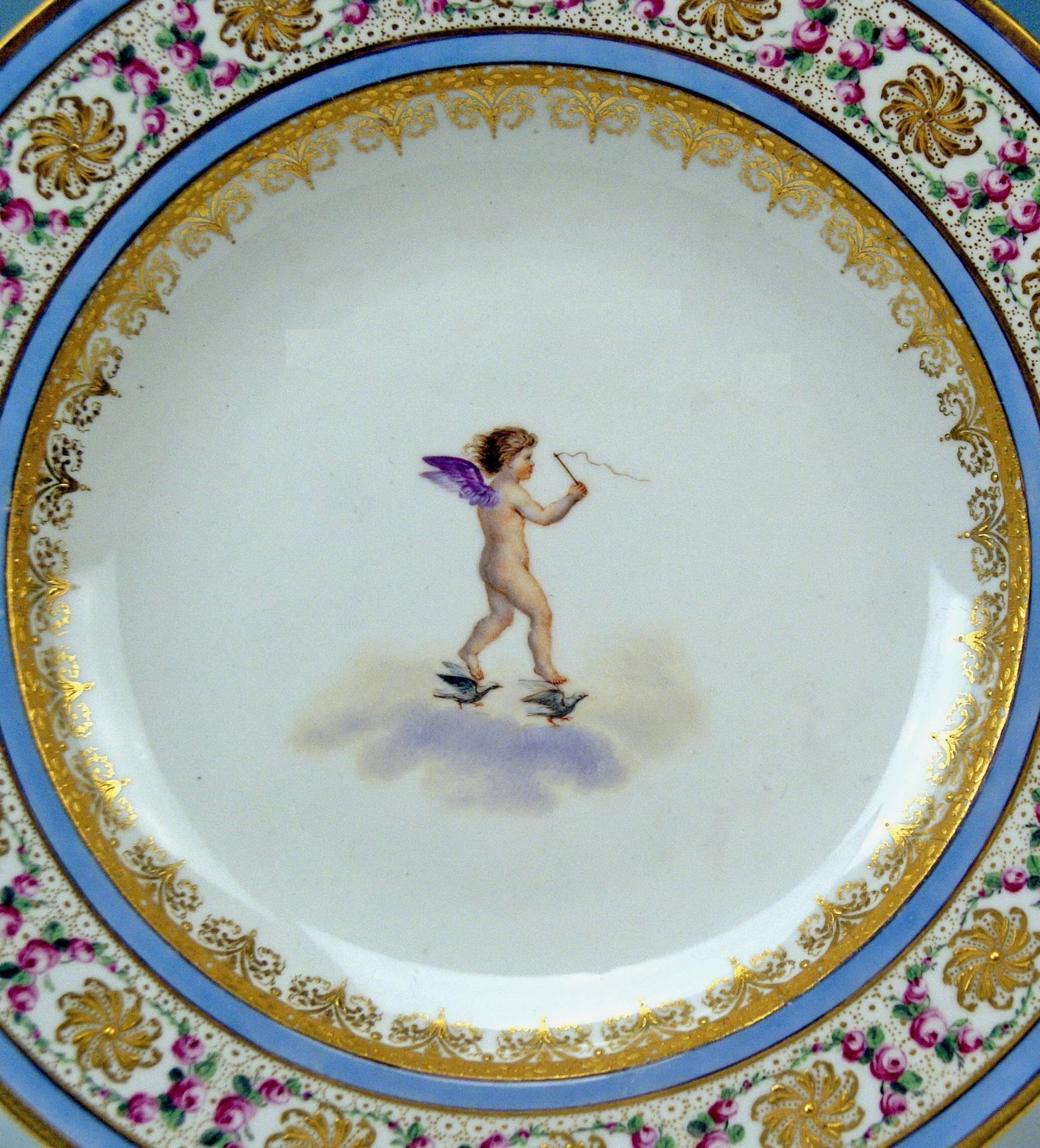 Gorgeous picture plate of Viennese imperial porcelain manufactory:
Stunning quality / the edged areas are decorated with multicolored pattern, consisting of rose flower's blossoms and golden stylized ornaments framed by golden-blue border. Material