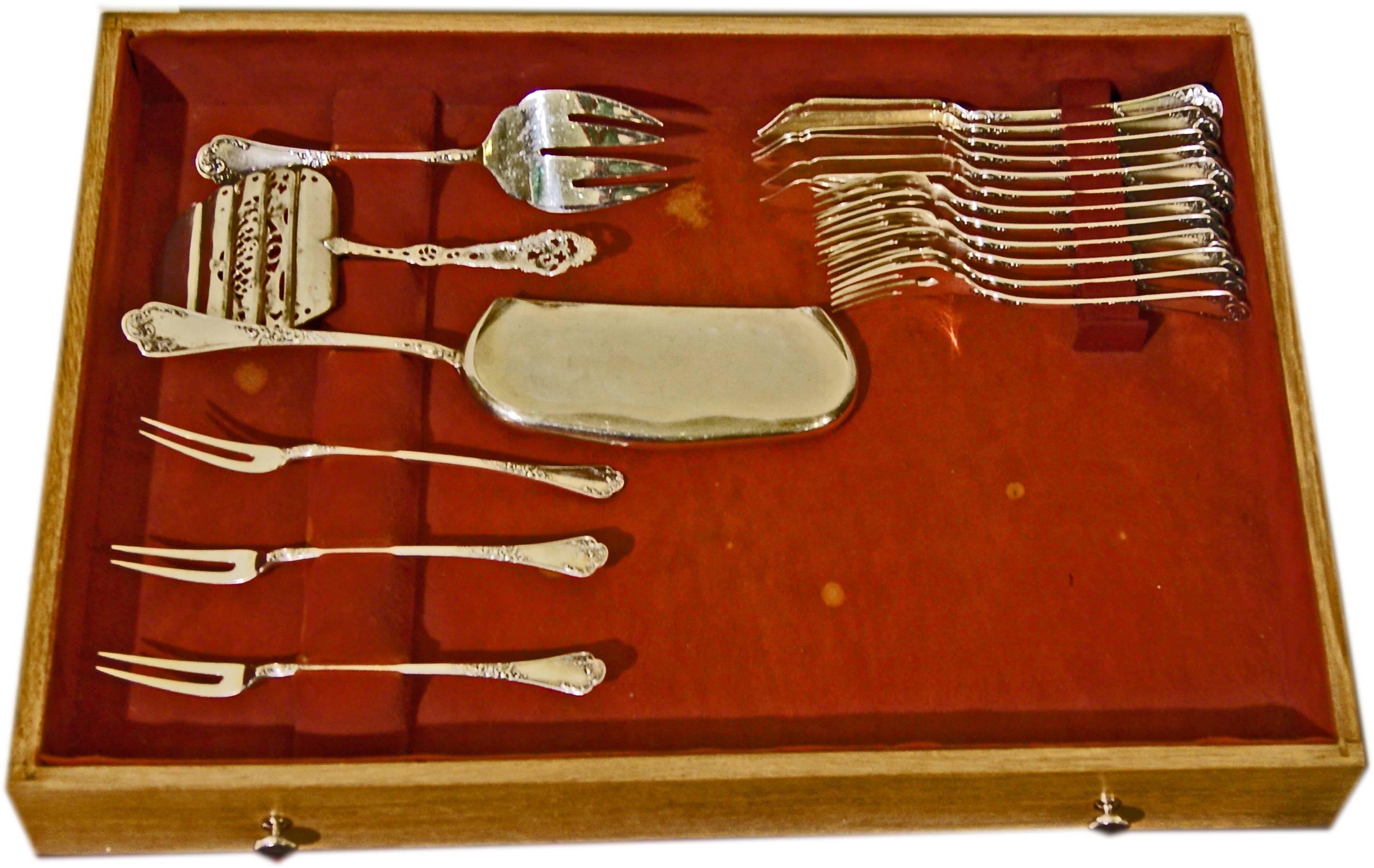 Silver Baroque Style 190-Piece Flatware Cutlery 24 Pers. Koch & Bergfeld c.1900 3