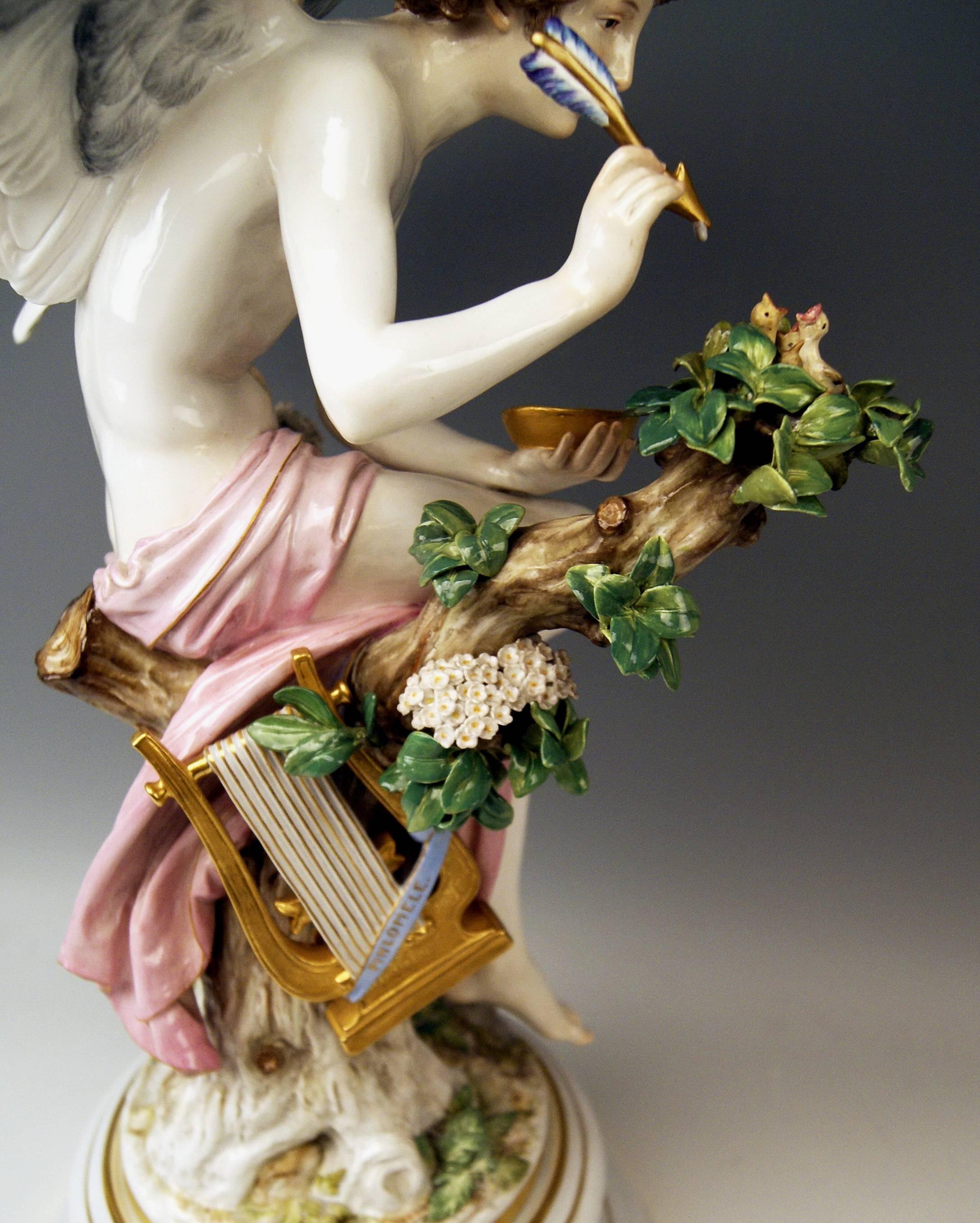 Late 19th Century Meissen Amor Feeding Nightingales by R. Hölbe, Model N 195, circa 1900