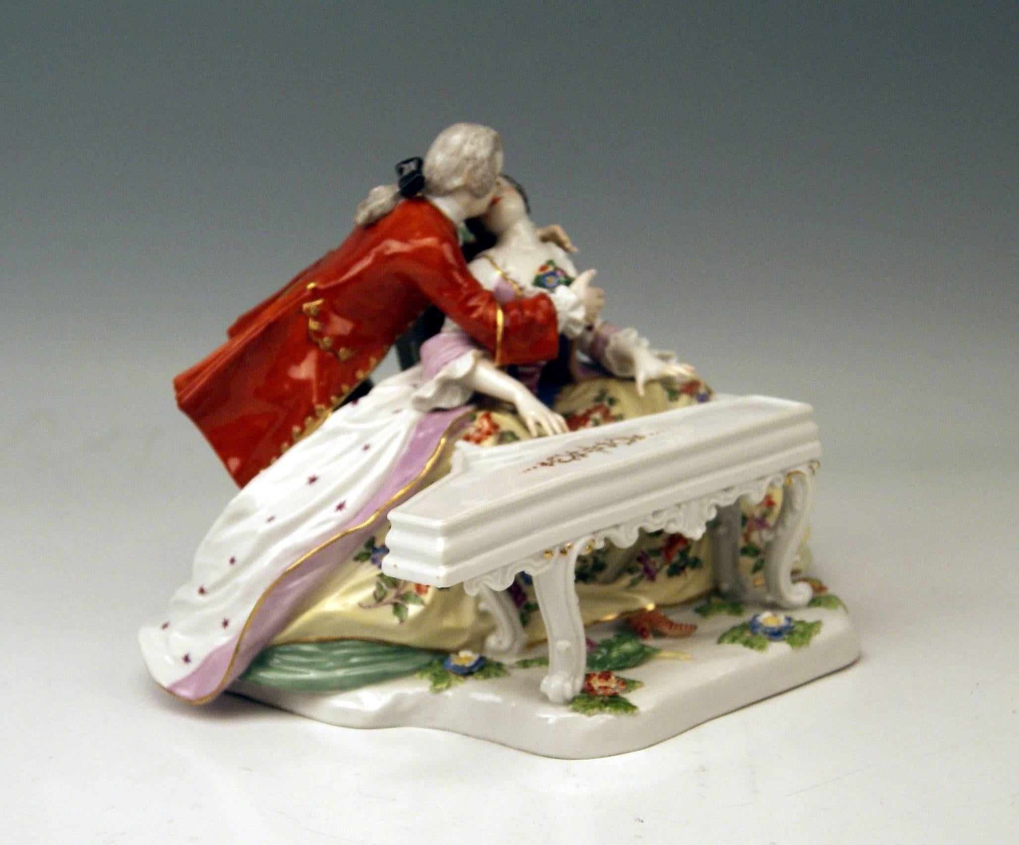 Meissen Gorgeous Figurine Group called 'GALLANT COUPLE AT CLAVICORD'

MEASURES / DIMENSIONS: 
height:  17.0 cm ( = 6.69 inches ) 
Breite:   23.0 cm ( = 9.055 inches )
Tiefe:   17.0 cm ( = 6.69 inches ) 

Manufaktur: Meissen
Gepunzt:  Blaue Meissener