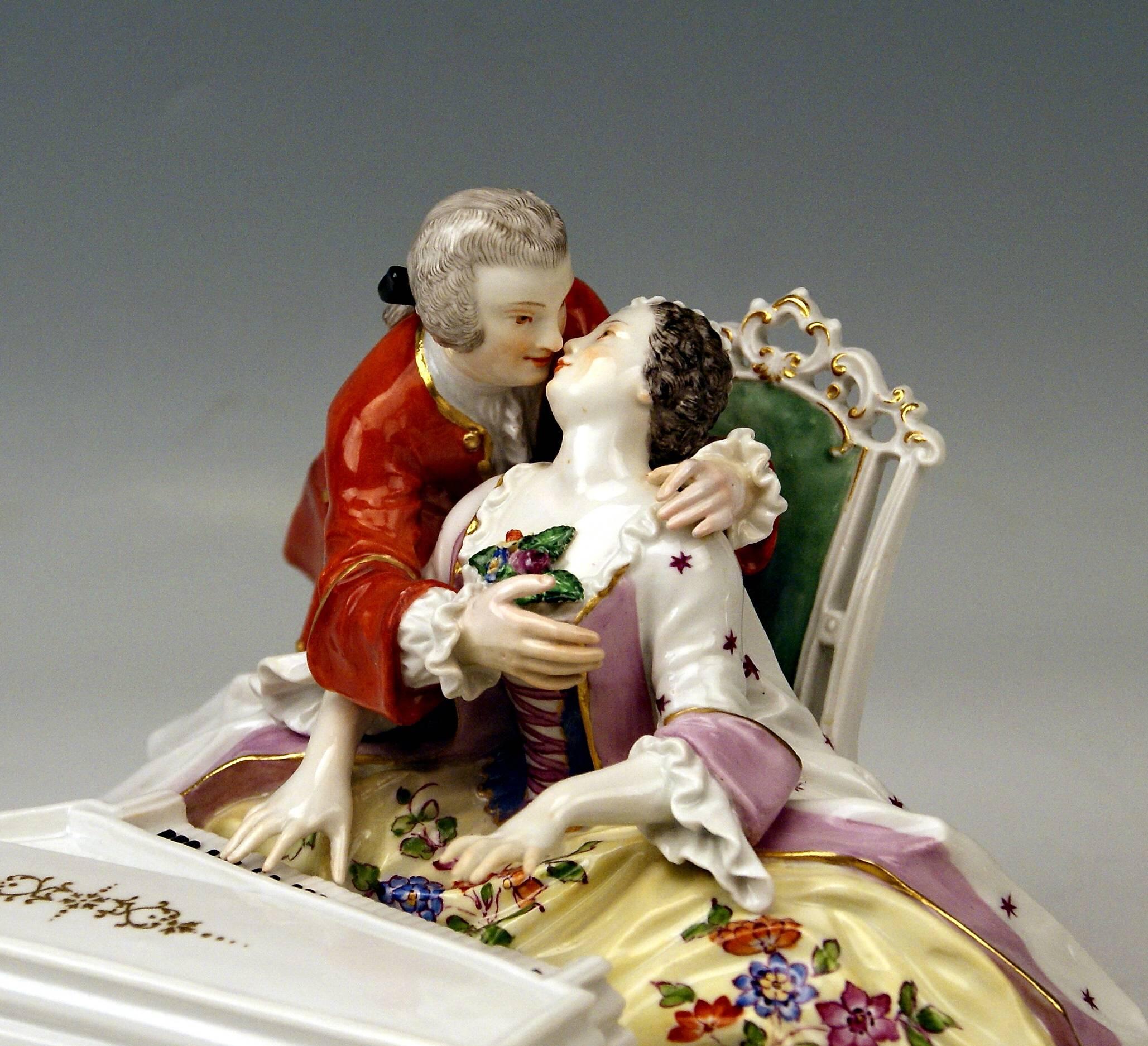 Rococo Meissen Kaendler Gallant Figurines at Clavicord Piano Model 186, circa 1860