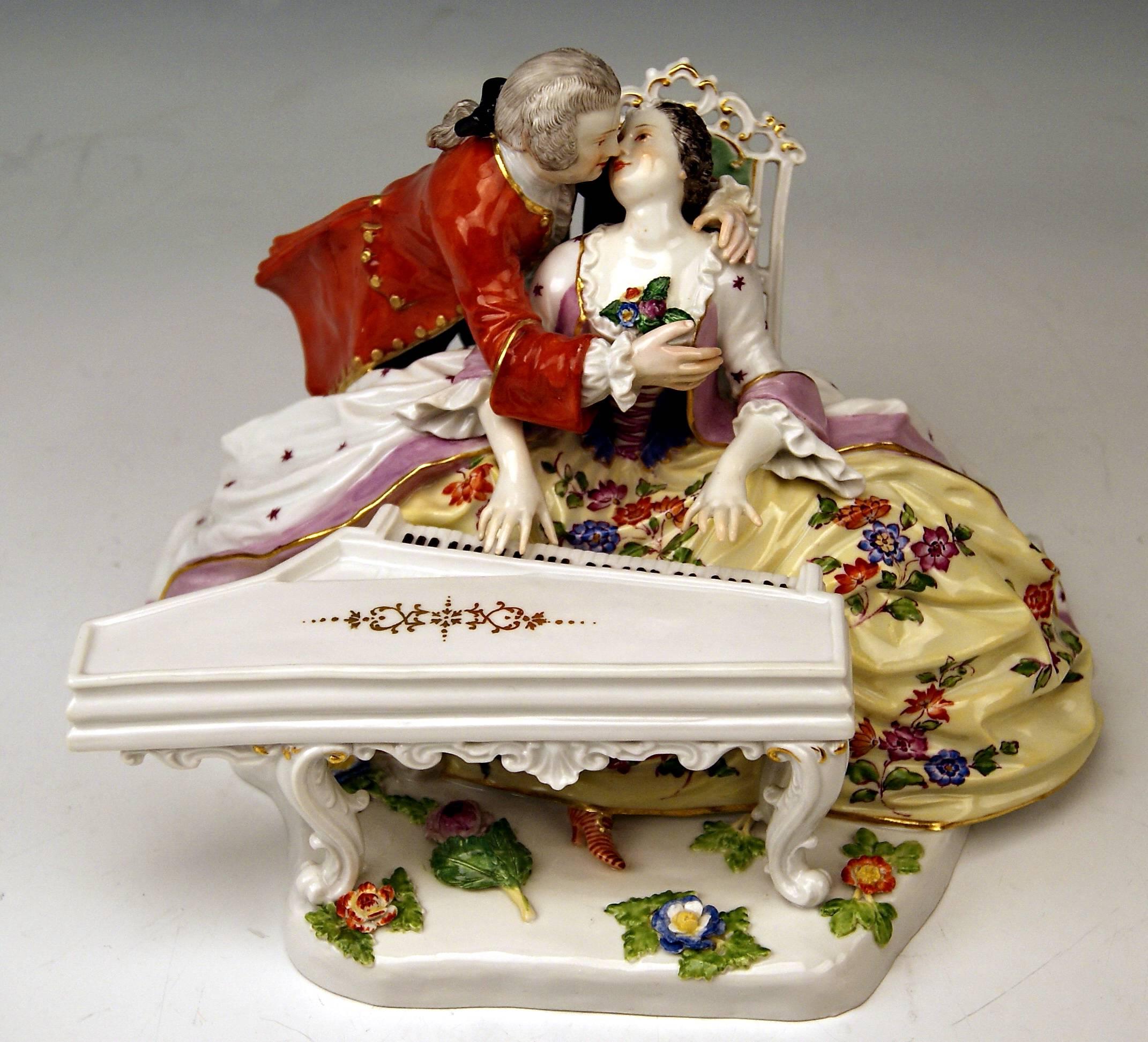 German Meissen Kaendler Gallant Figurines at Clavicord Piano Model 186, circa 1860
