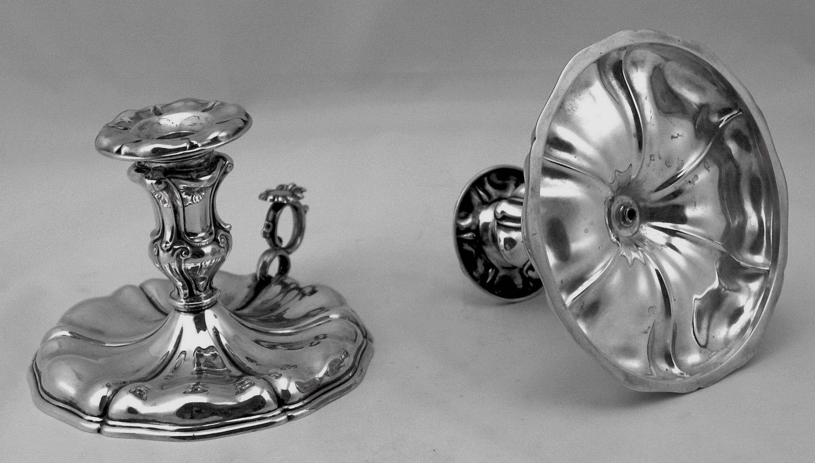 Pareja de candelabros italianos de plata, fabricados hacia 1875-1880 en Excelente estado para la venta en Vienna, AT