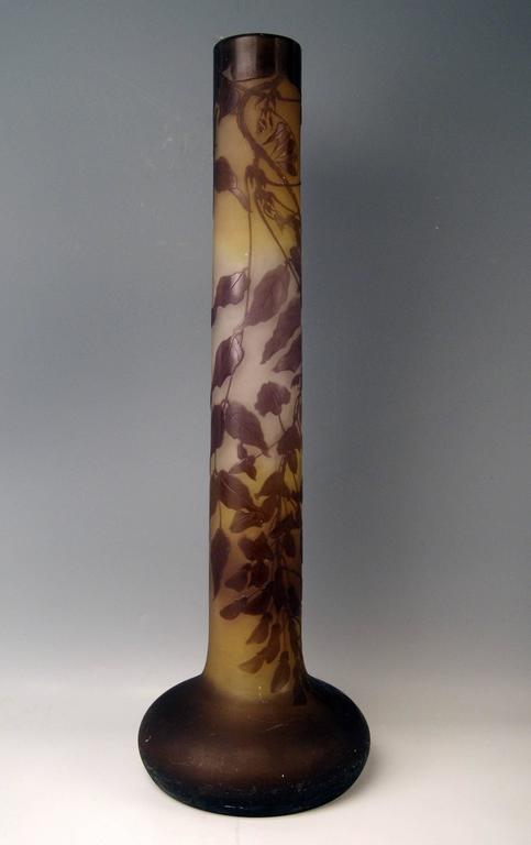 French Galle Nancy Huge Art Nouveau Stalky Vase Wysteria, ca 1904, Height:29.33 inches For Sale