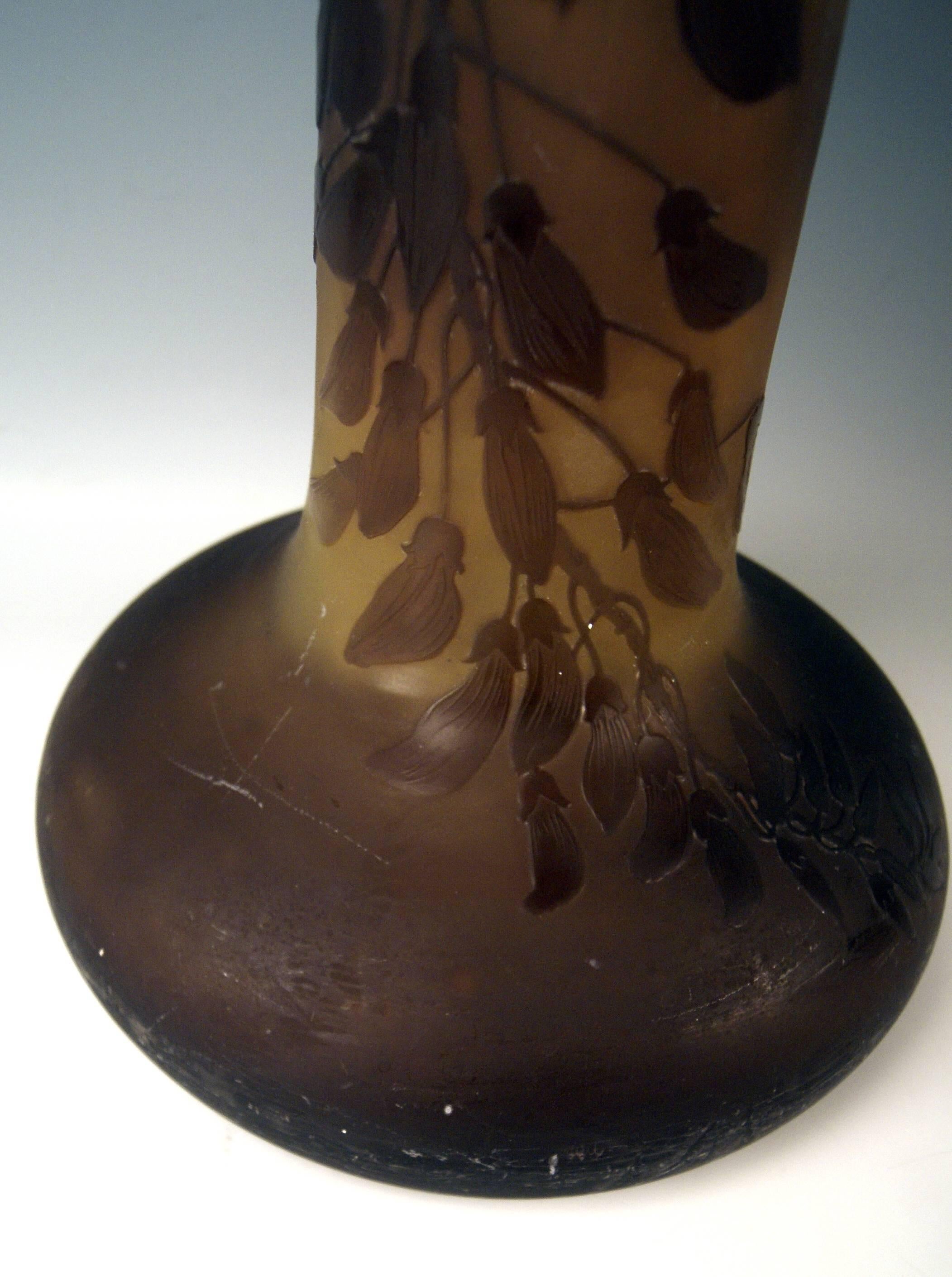 Early 20th Century Galle Nancy Huge Art Nouveau Stalky Vase Wysteria, ca 1904, Height:29.33 inches