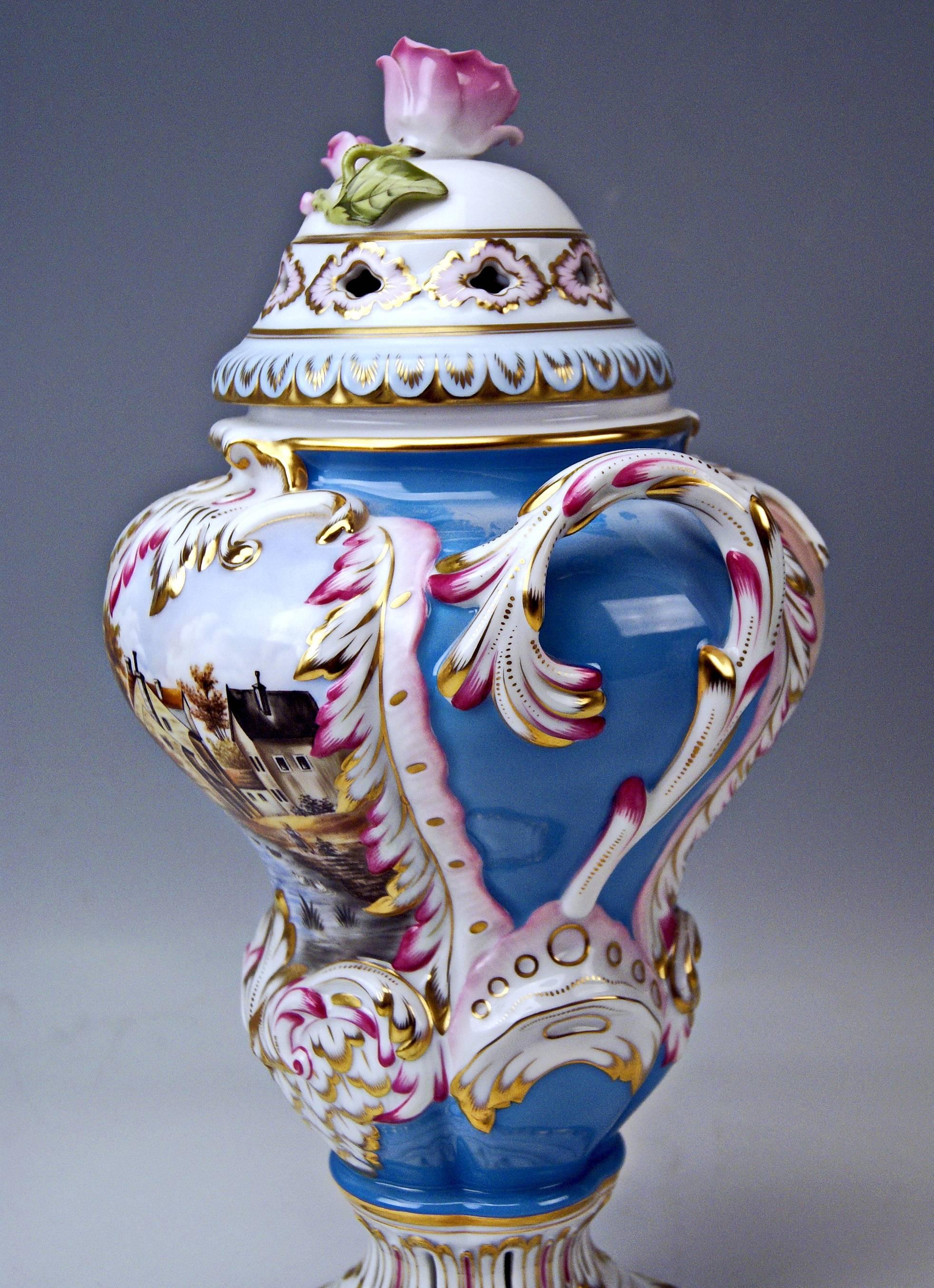 Herend Lidded Vase Picture Paintings by Istvan Lazar (1993), Height:14.76 inches In Excellent Condition In Vienna, AT