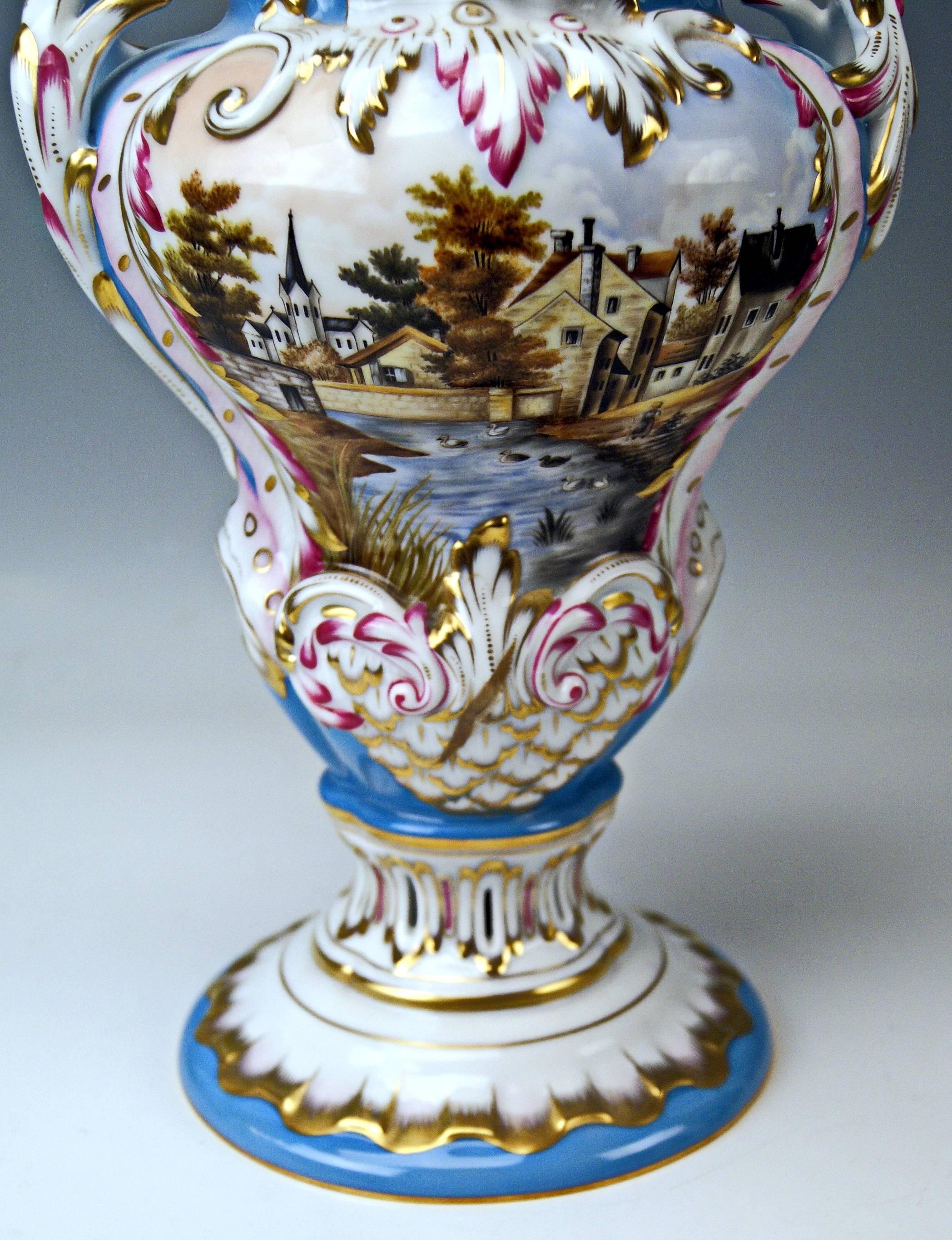 Porcelain Herend Lidded Vase Picture Paintings by Istvan Lazar (1993), Height:14.76 inches