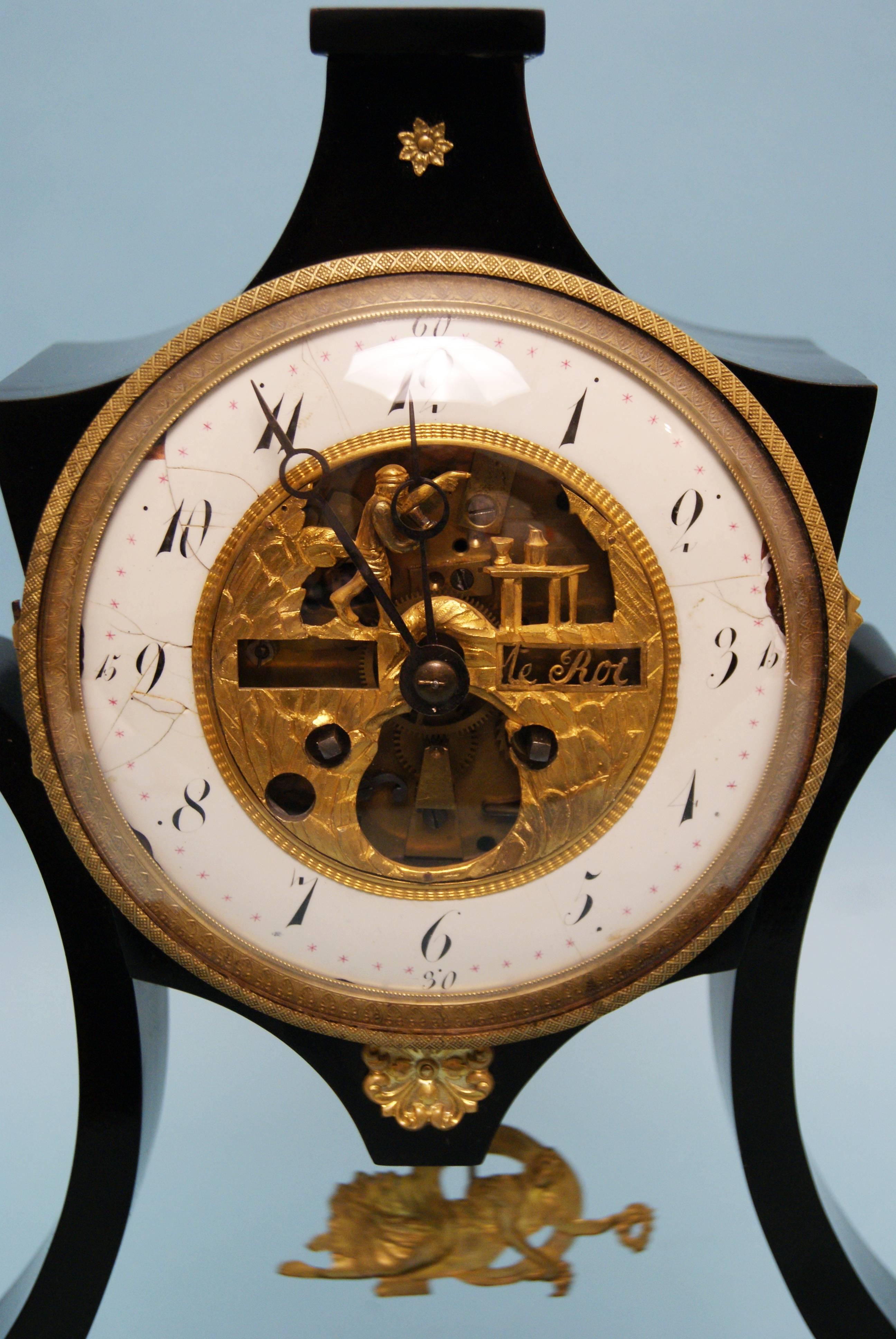 Biedermeier French Mantel Table Clock Wooden Chest Le Roi Paris, circa 1845