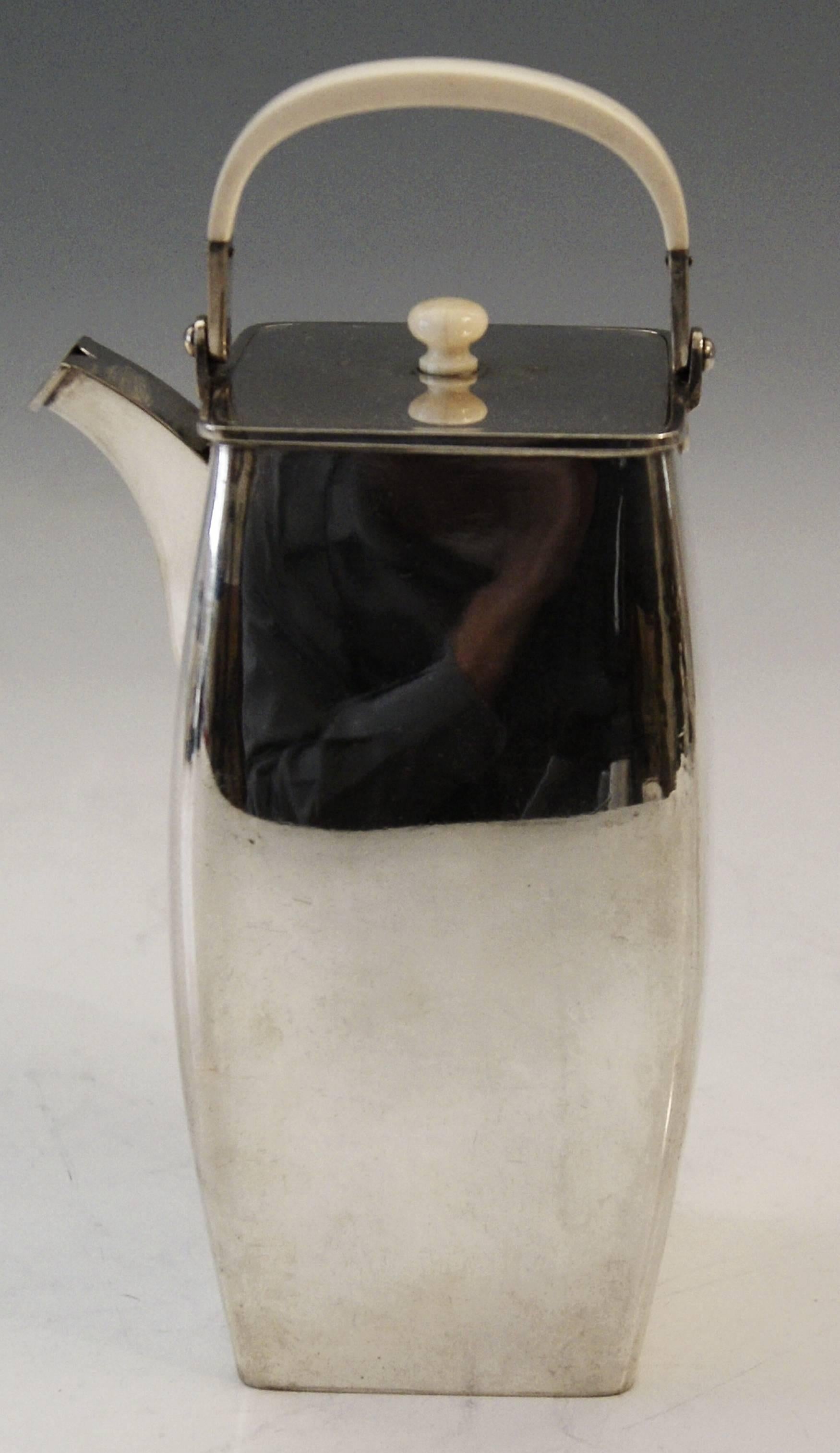 Art Nouveau Silver Chocolate Lidded Pot with Handle by Frank Brothers Vienna, circa 1910