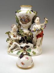 Meissen Lidded Urn Vase with Two Cherubs Rarity Kaendler Circle, circa 1850
