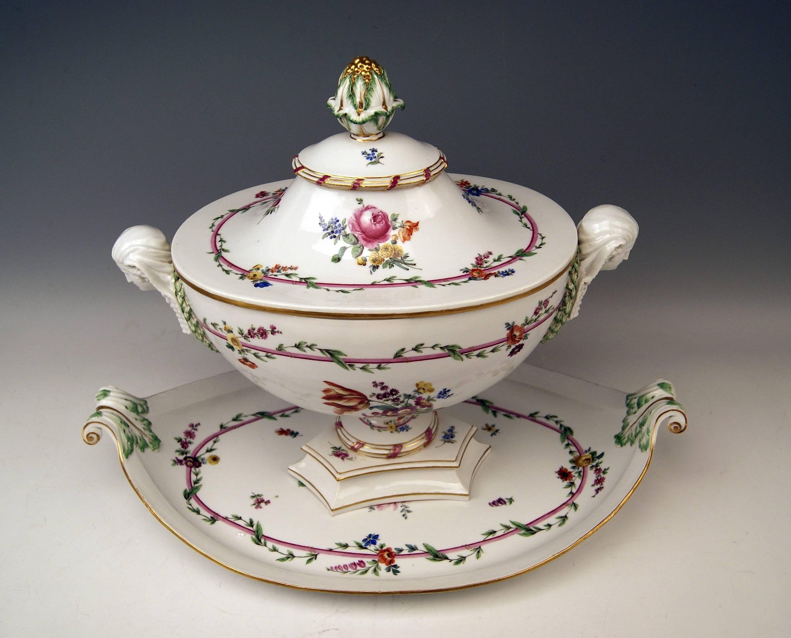 Porcelain Meissen Large Lidded Tureen with Huge Platter Presentoir, Marcolini Period