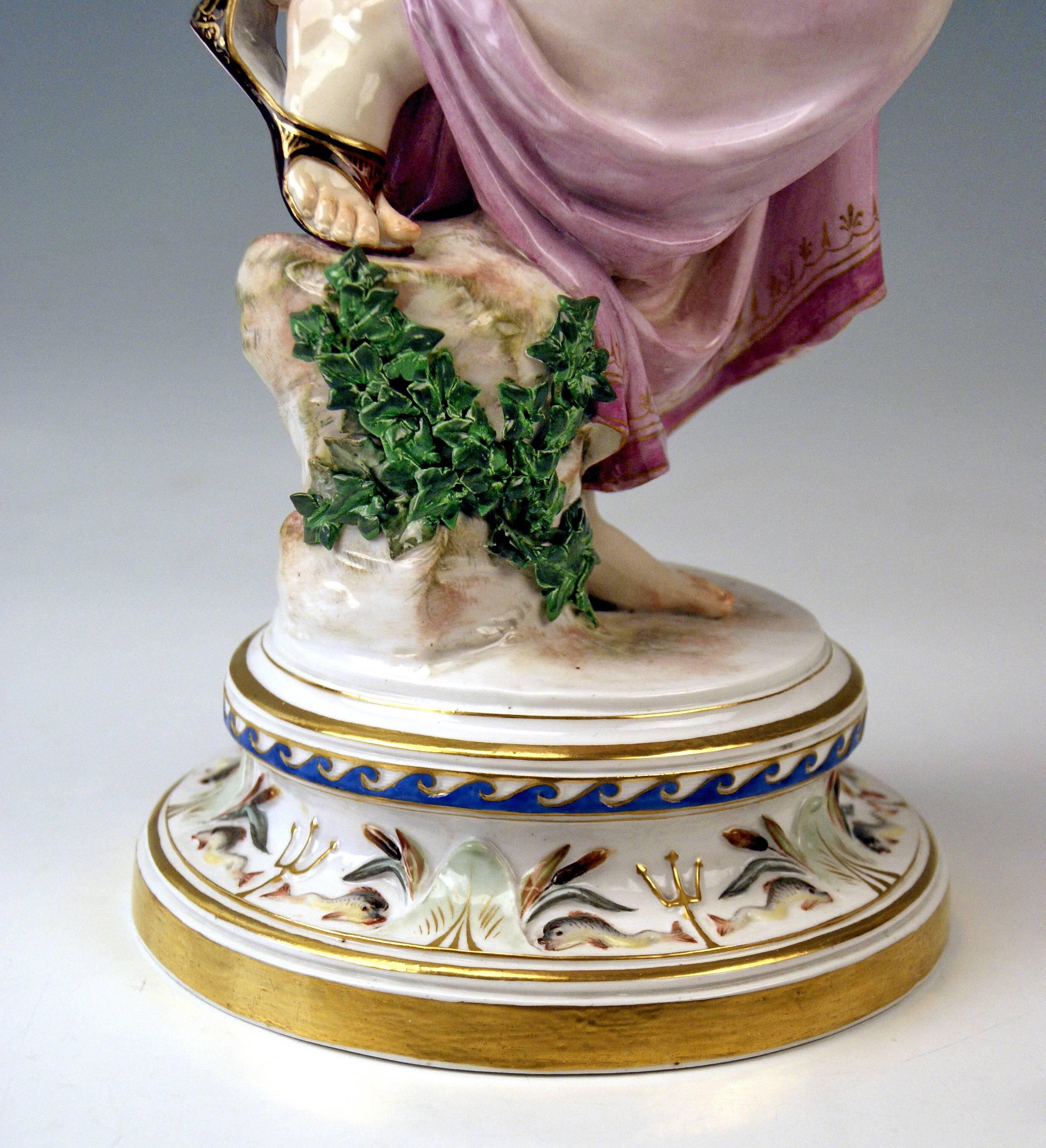 Glazed Meissen Female Nude Figurine after the Bath Model M 193 by Robert Ockelmann