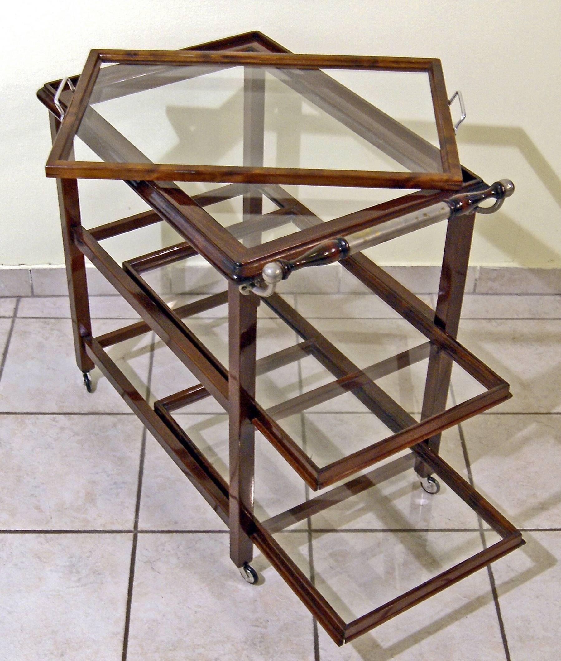 Early 20th Century Art Nouveau Vienna Serving Trolley Nutwood, circa 1915