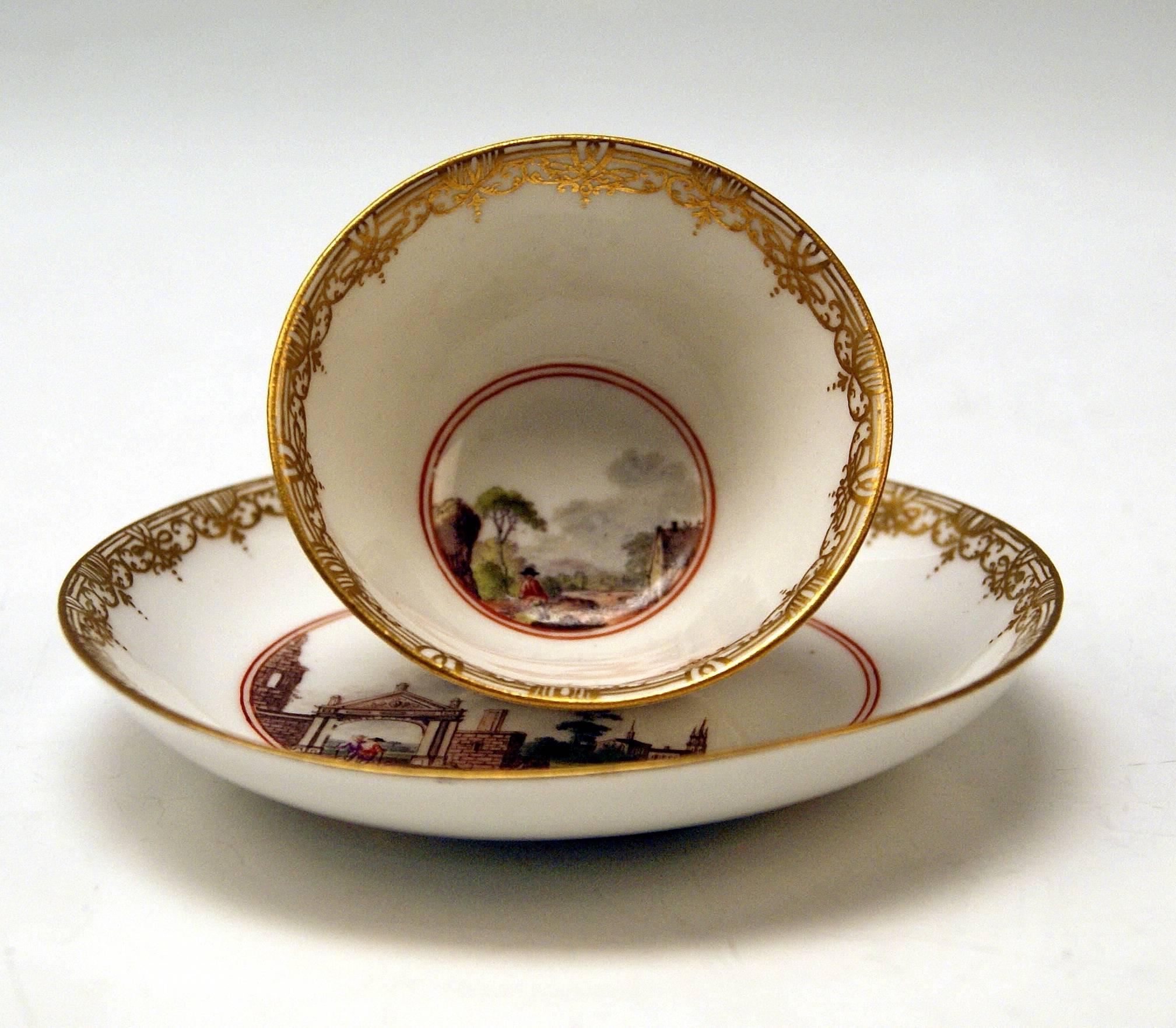 Meissen Kleine bemalte Tasse und Untertasse Barockzeit Vintage B, um 1735-1740 2