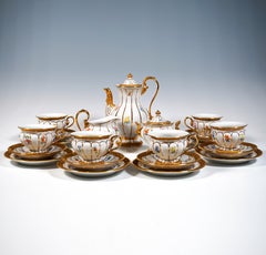 Meissen X-Form Mocha Set For 6 Persons, Goldbronze & Scattered Flowers, 20th