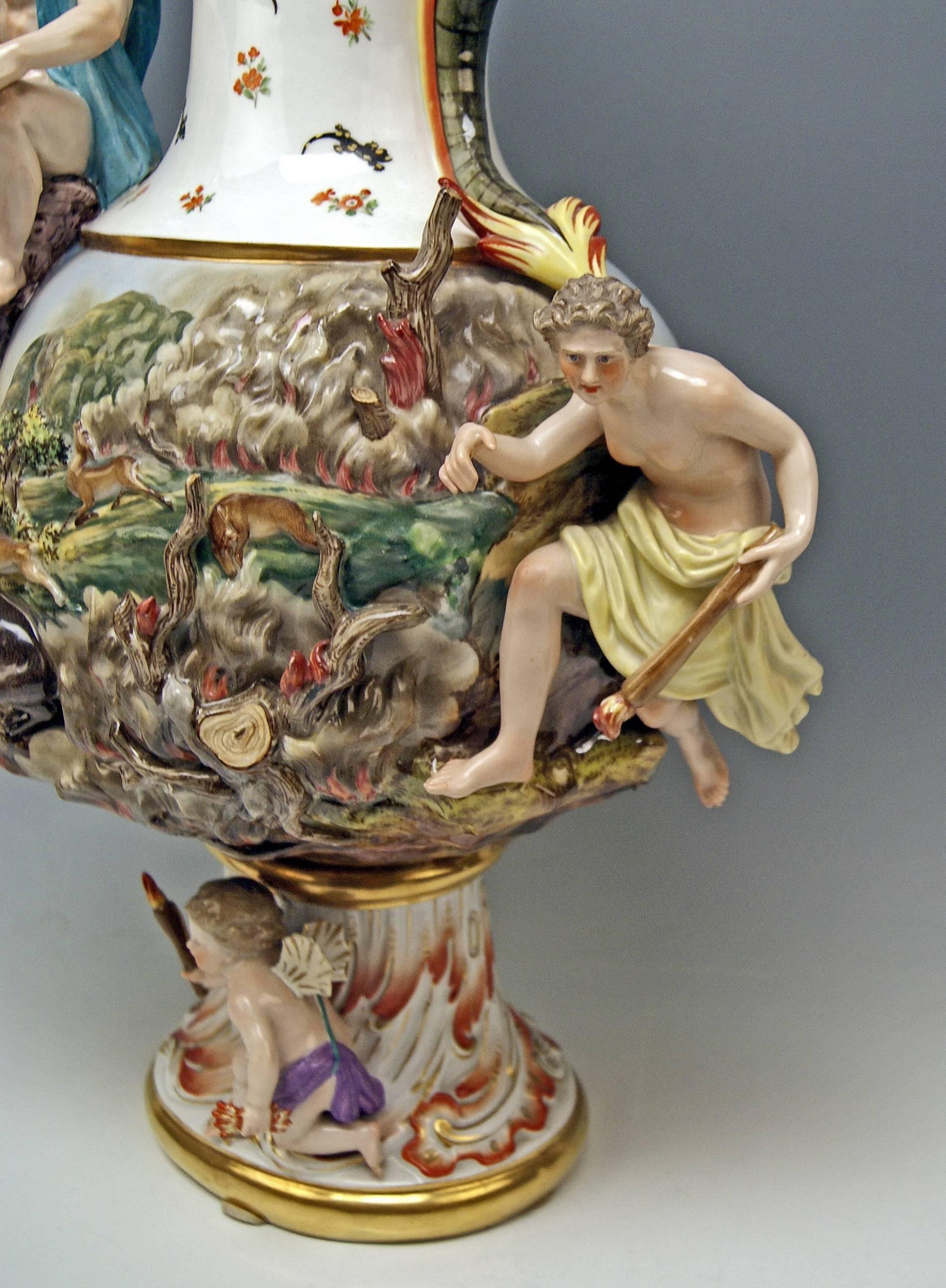 MEISSEN HUGE EWER THE FIRE FOUR ELEMENTS BY KAENDLER height 26.18 inches c.1860 In Excellent Condition In Vienna, AT