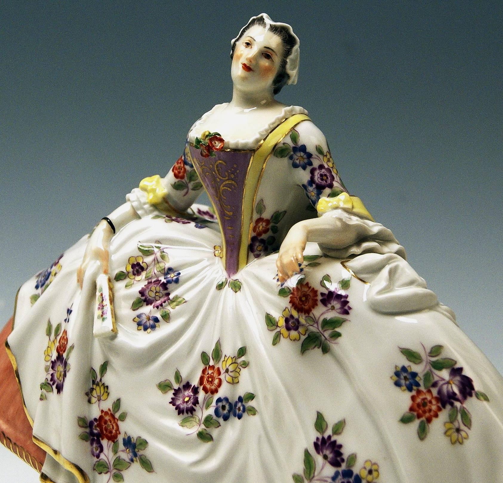 Glazed Meissen Kaendler Noble Lady Gallant Figurine Woman Model 550 Made 20th Century