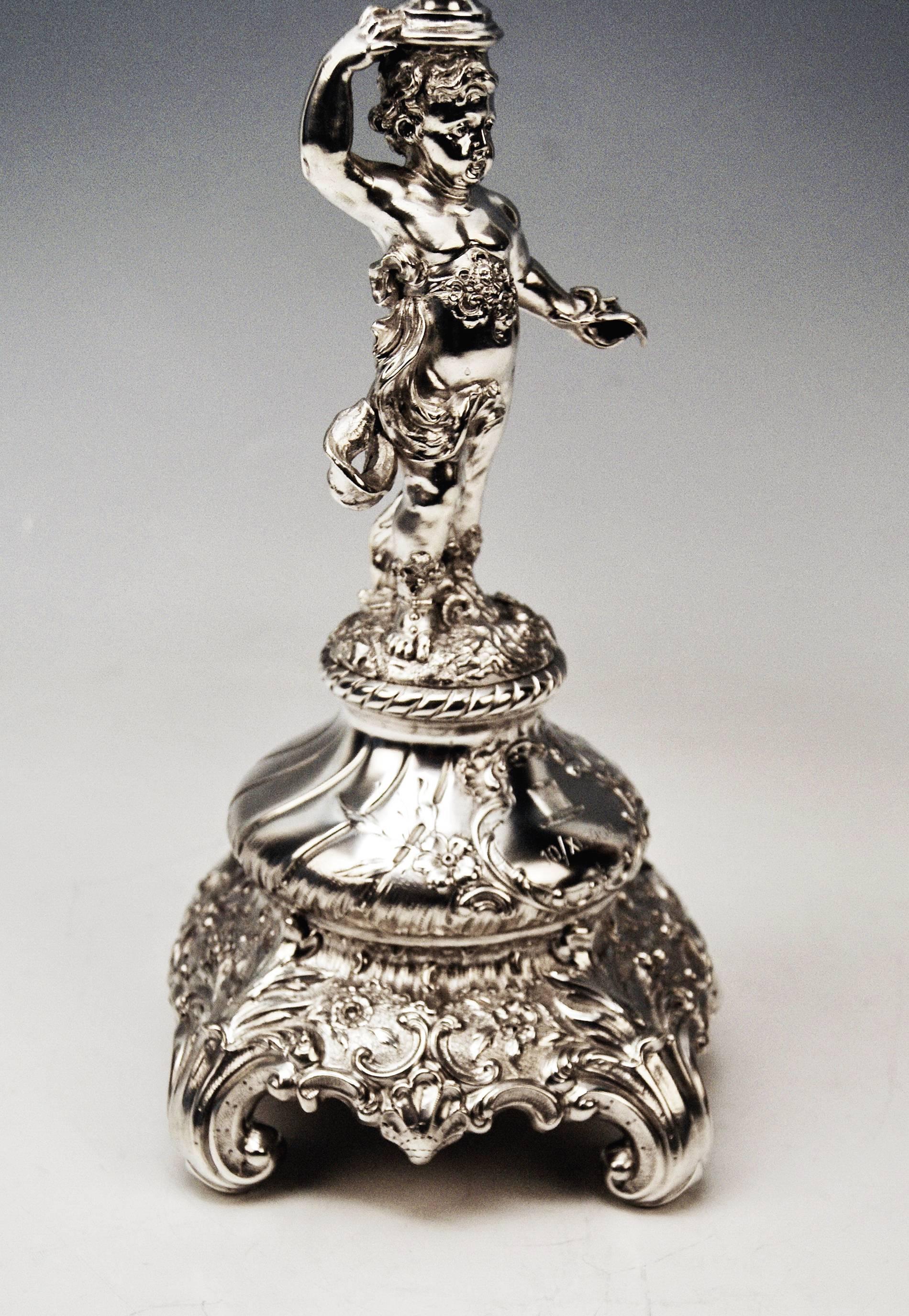 Silver Austrian Centrepiece with Cherub and Round Glass Platter Dated 11-10-1900 In Excellent Condition In Vienna, AT