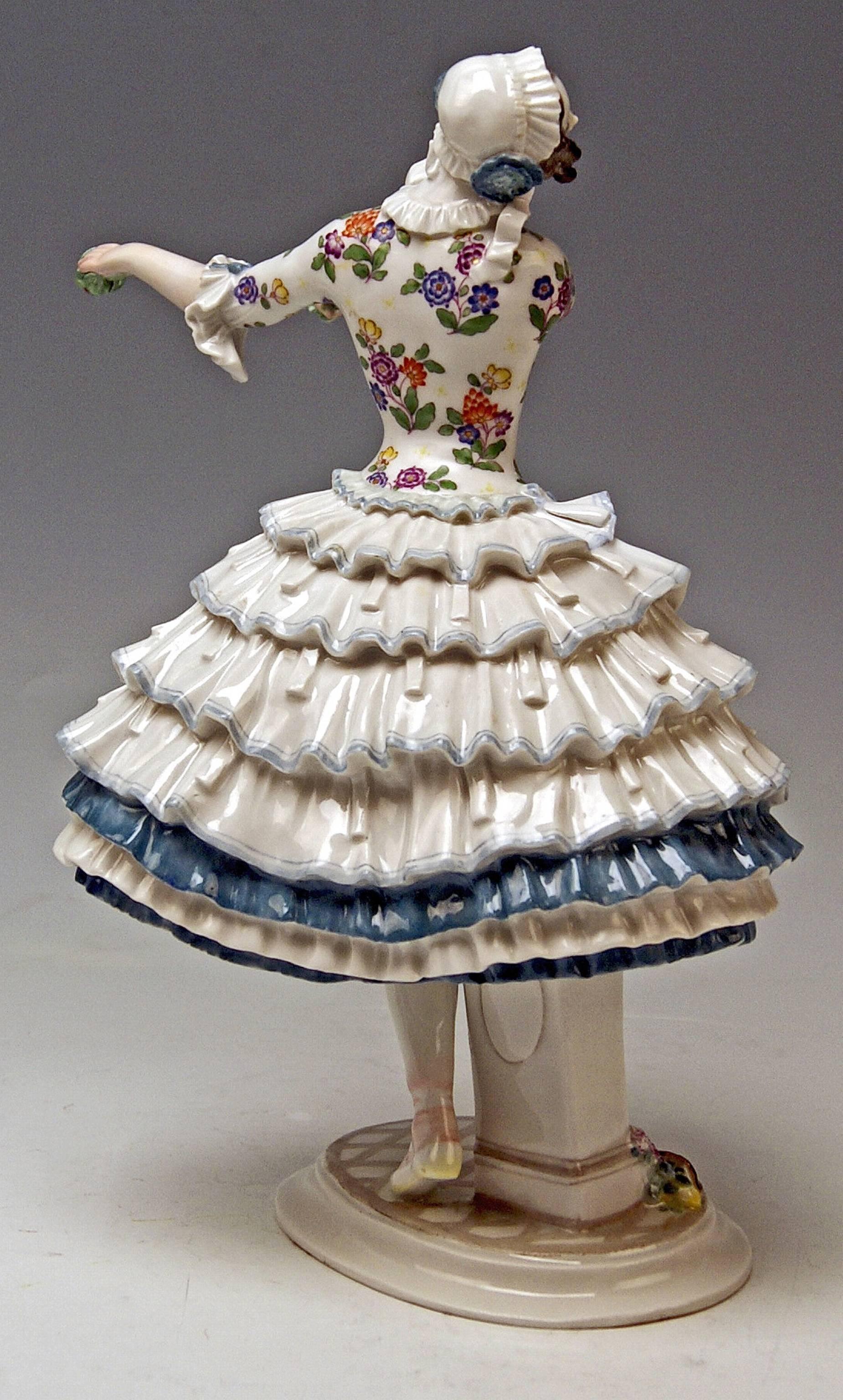 German Meissen Chiarina Model D 286 Russian Ballet by Paul Scheurich, circa 1920-1924
