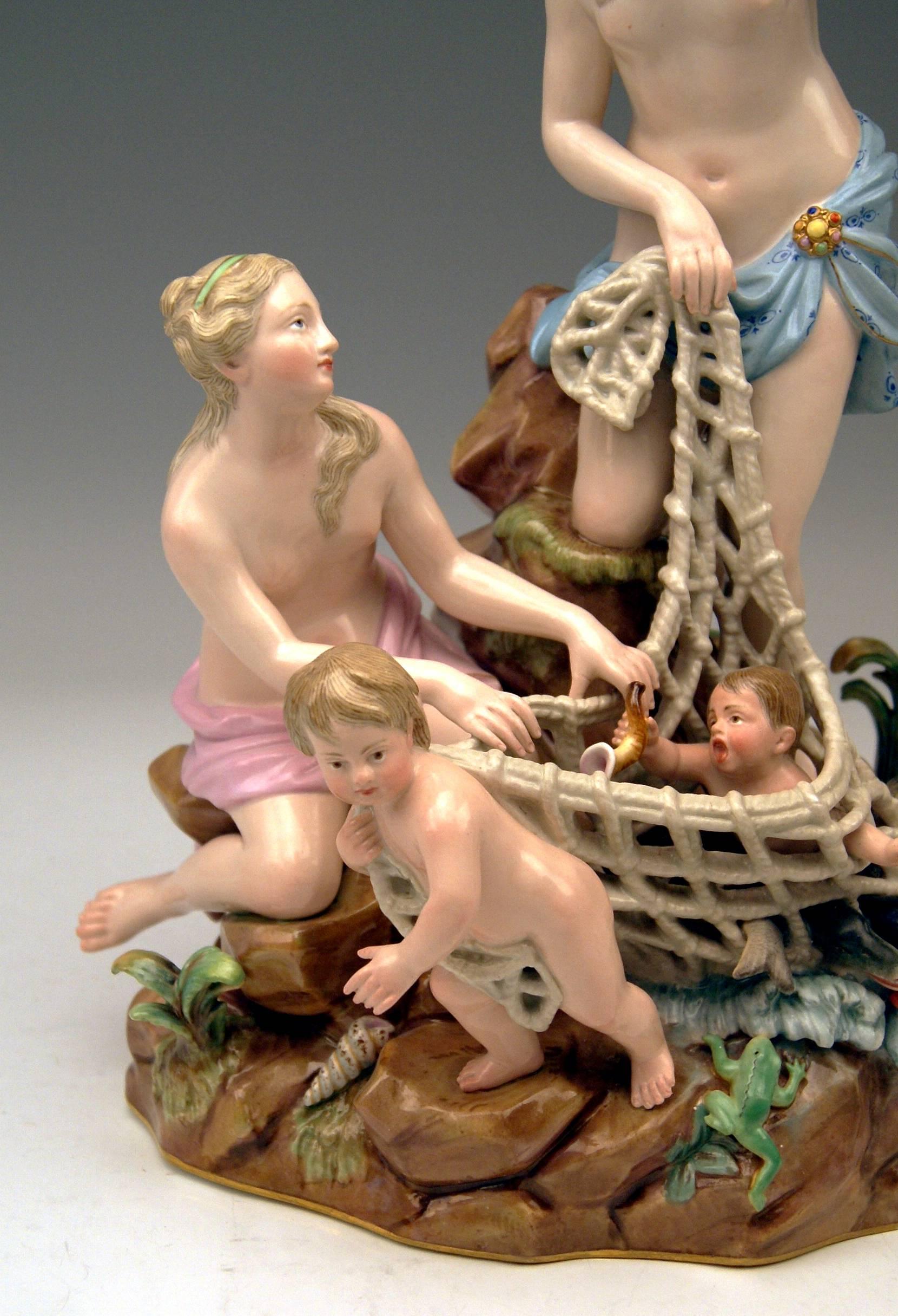 Meissen Figurines by Kändler Punct Schönheit Catch of Triton Cherubs Women 1860 In Excellent Condition In Vienna, AT