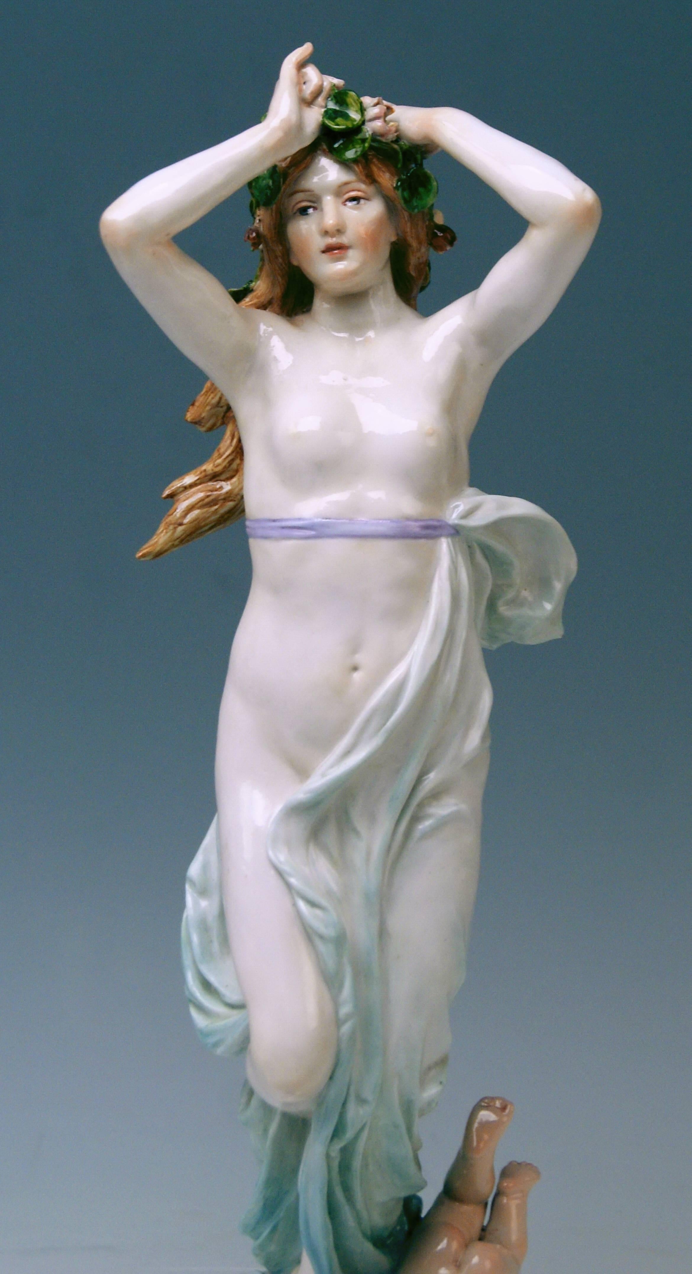 Meissen Birth of Venus Offermann Friedrich Figurine Model R 124  made 1900-1905 In Excellent Condition In Vienna, AT