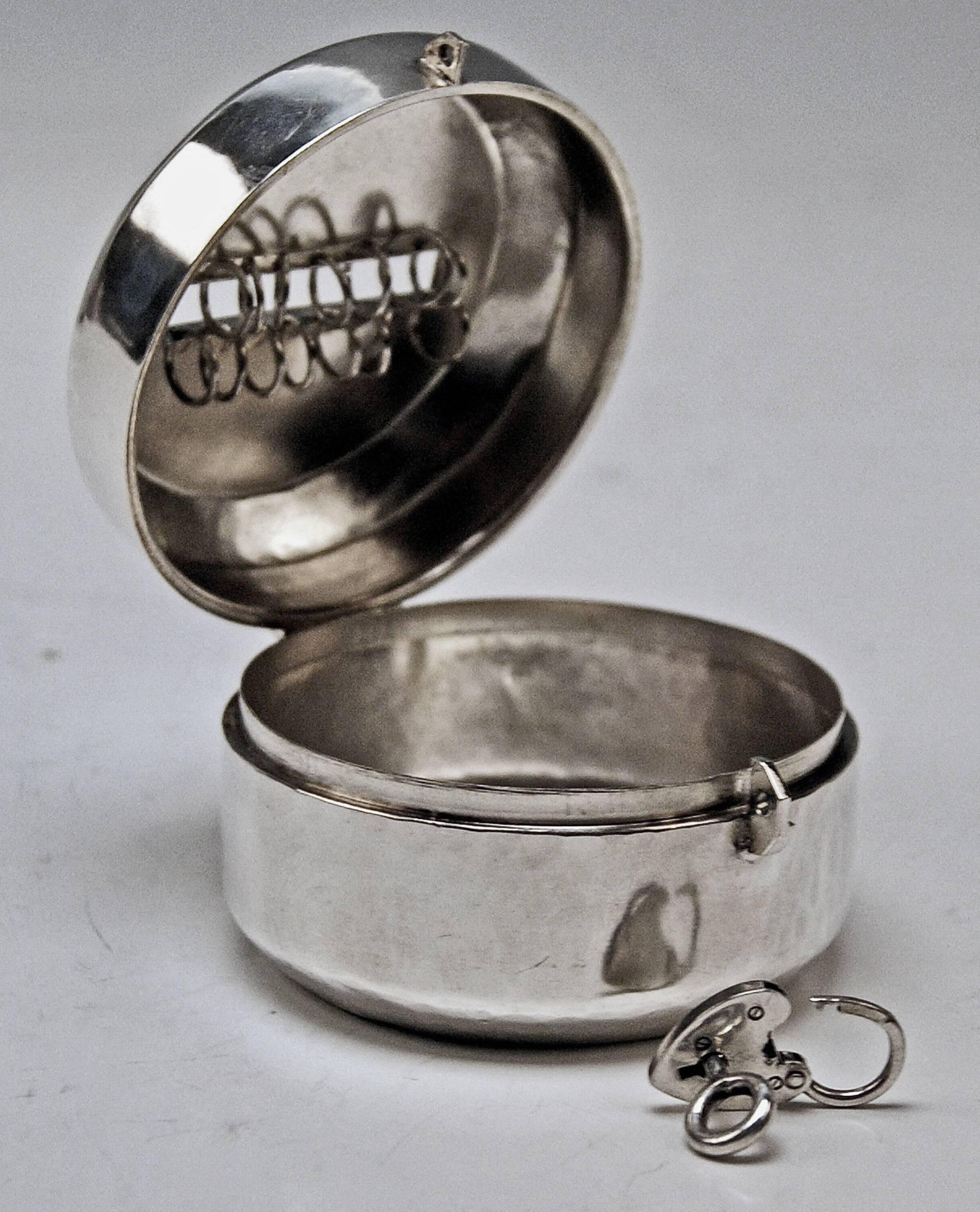 Hucha Hucha Plata 830 Art Déco Jacob Grimminger Alemania fabricada 1930 Art Decó en venta