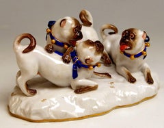 Figurines d'animaux Meissen à trois chiens carlins F 186 Ringler August:: vers 1870