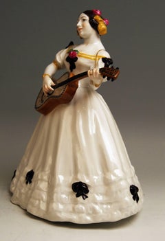 Meissen Lady Lute Player Kate Hyan by Hoesel Erich V 143 Made circa 1912