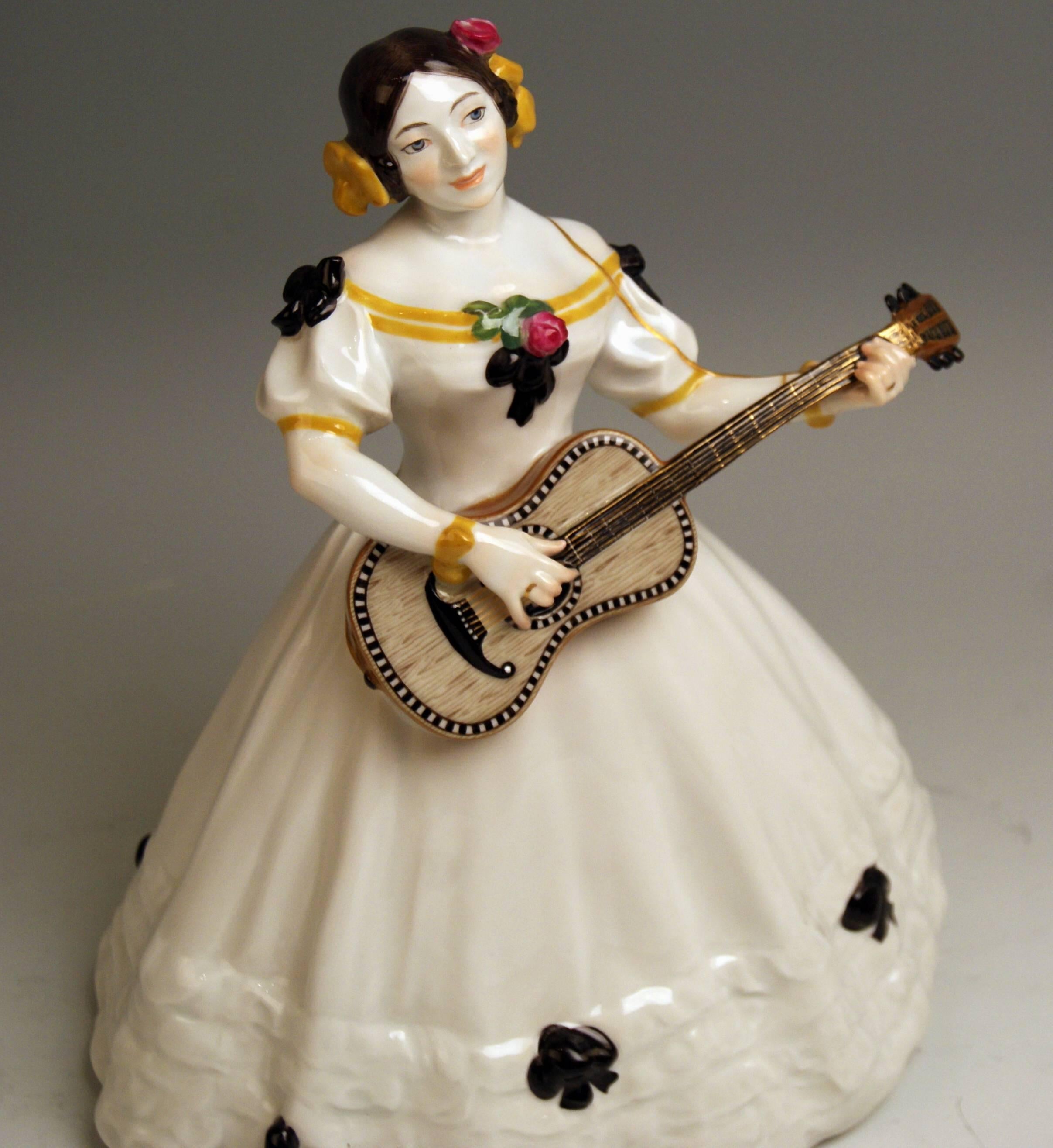 Glazed Meissen Lady Lute Player Kate Hyan by Hoesel Erich V 143 Made circa 1912 For Sale