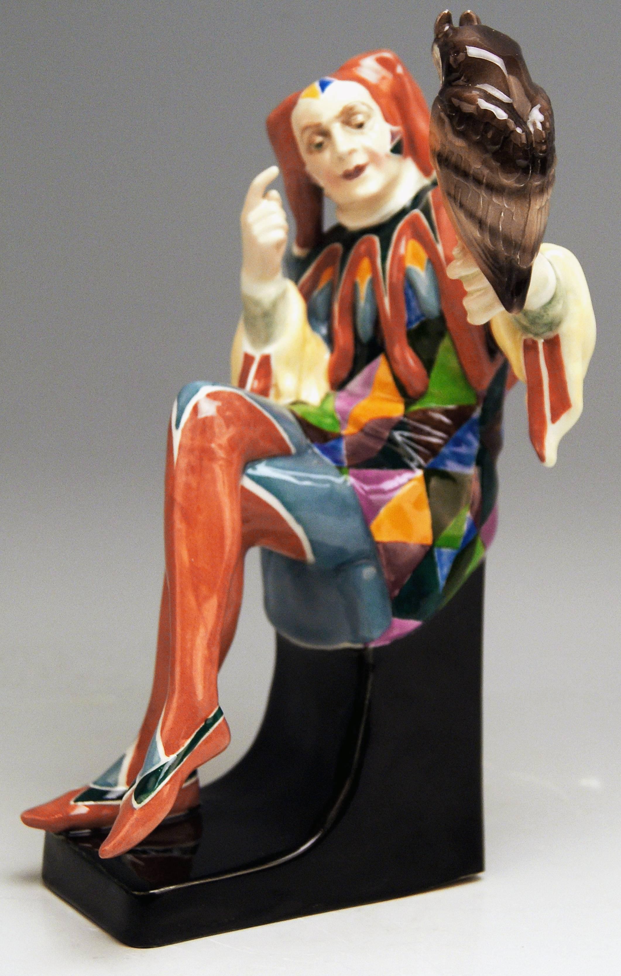 Goldscheider Vienna figurine Till Fulenspiegel: Jester with Owl

Designed by Josef Lorenzl (1892 - 1950) / one of the most important designers having been active for Goldscheider manufactory in period of 1920-1940 / designed 1923-1924.

Made