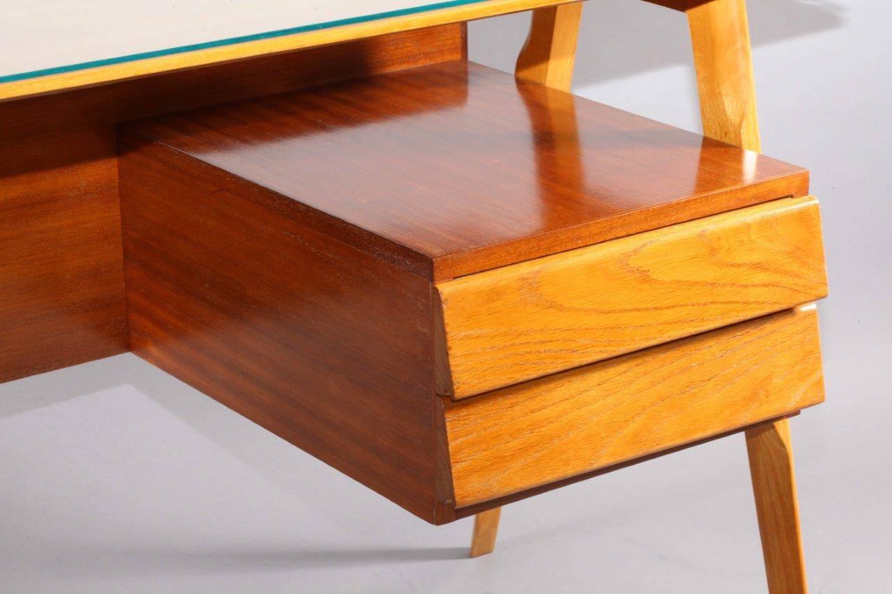 Writing desk,
Vittorio Dassi,
Italy, 1950.
Oak, mahogany,
two drawers.