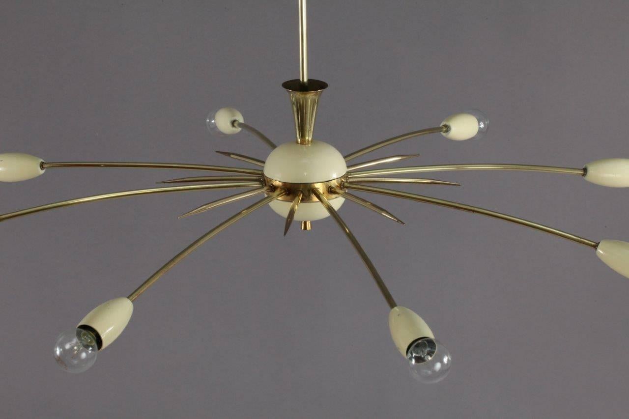 Charming Italian Sputnik Chandelier Designed Stilnovo, Italy, 1950 im Zustand „Hervorragend“ in Vienna, Vienna