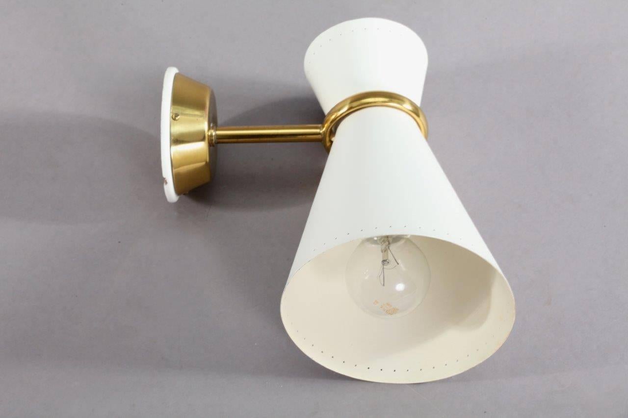 Mid-Century Modern Charming Wall Sconce Attributed to Stilnovo, Italy, 1950