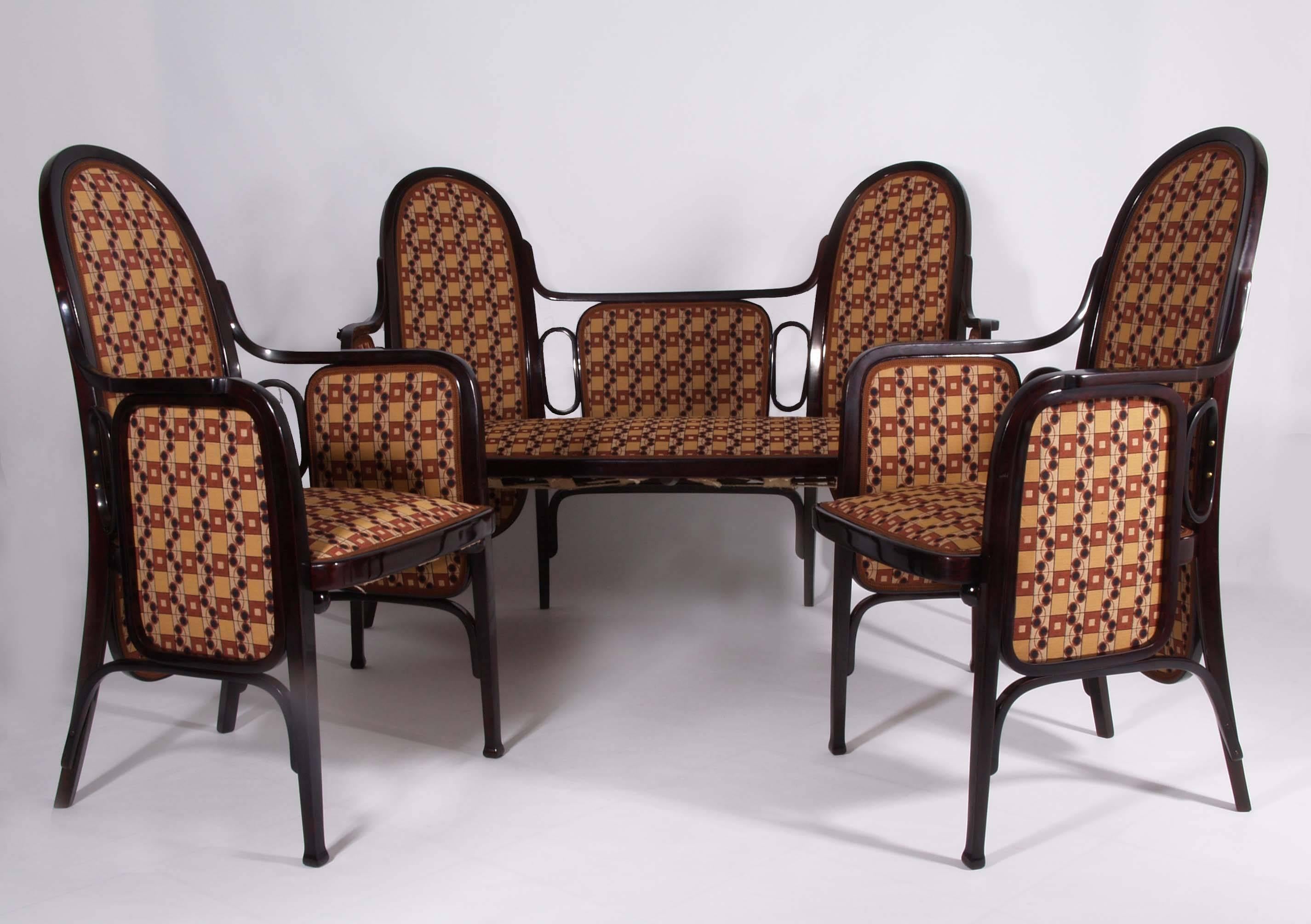 Austrian Two Bentwood Armchairs by Thonet, Vienna, 1900