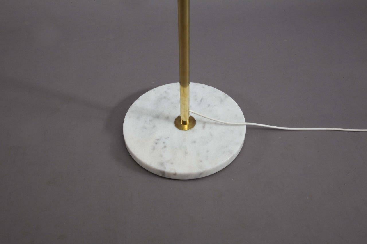 Italian Floor Lamp in the Manner of Stilnovo with Movable Arms In Excellent Condition In Vienna, Vienna