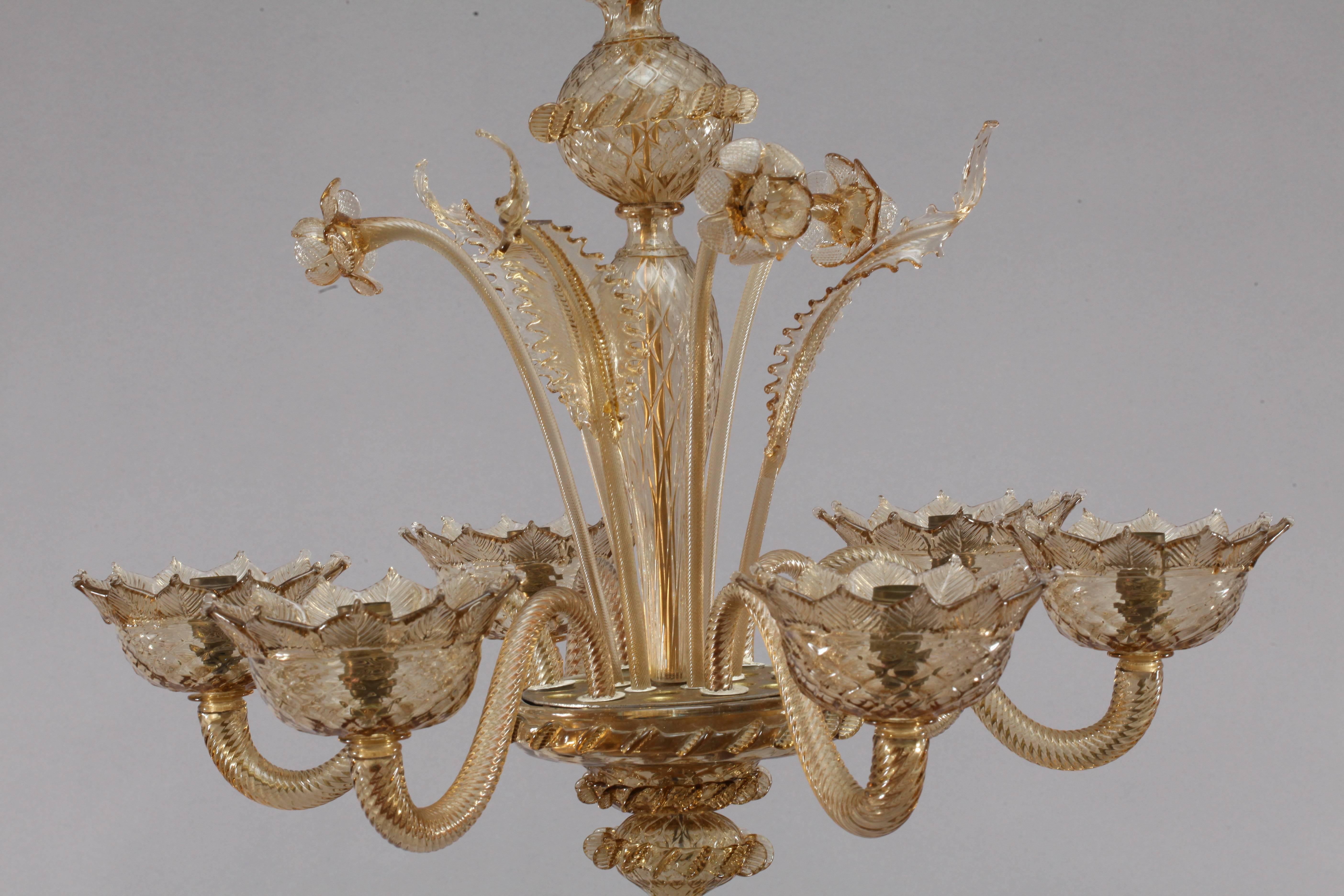 Mid-Century Modern Italian Venetian Handblown Murano Glass Chandelier, 1940