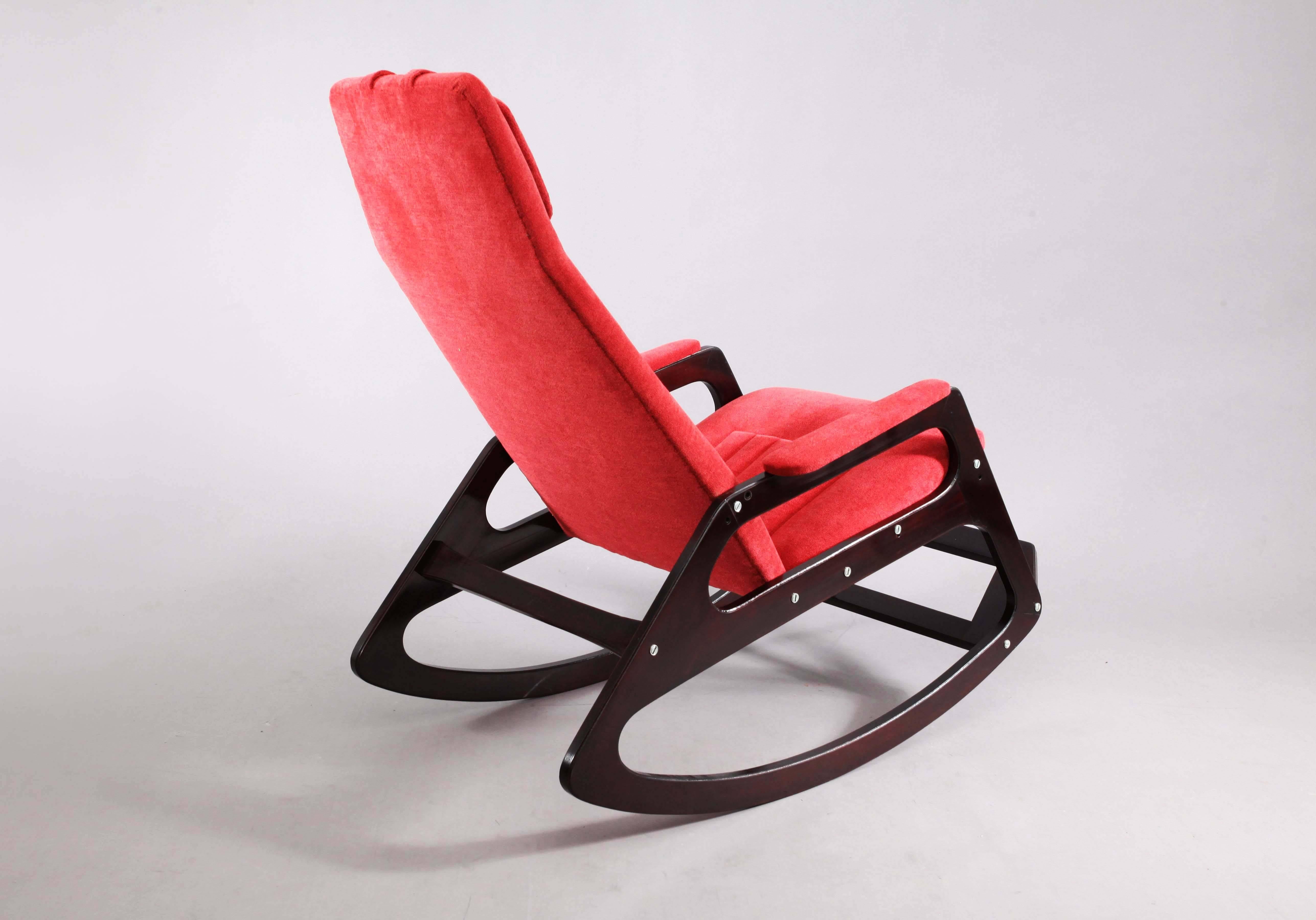 Italian Rocking Chair Attributed to Gianfranco Frattini, 1960 In Excellent Condition For Sale In Vienna, Vienna