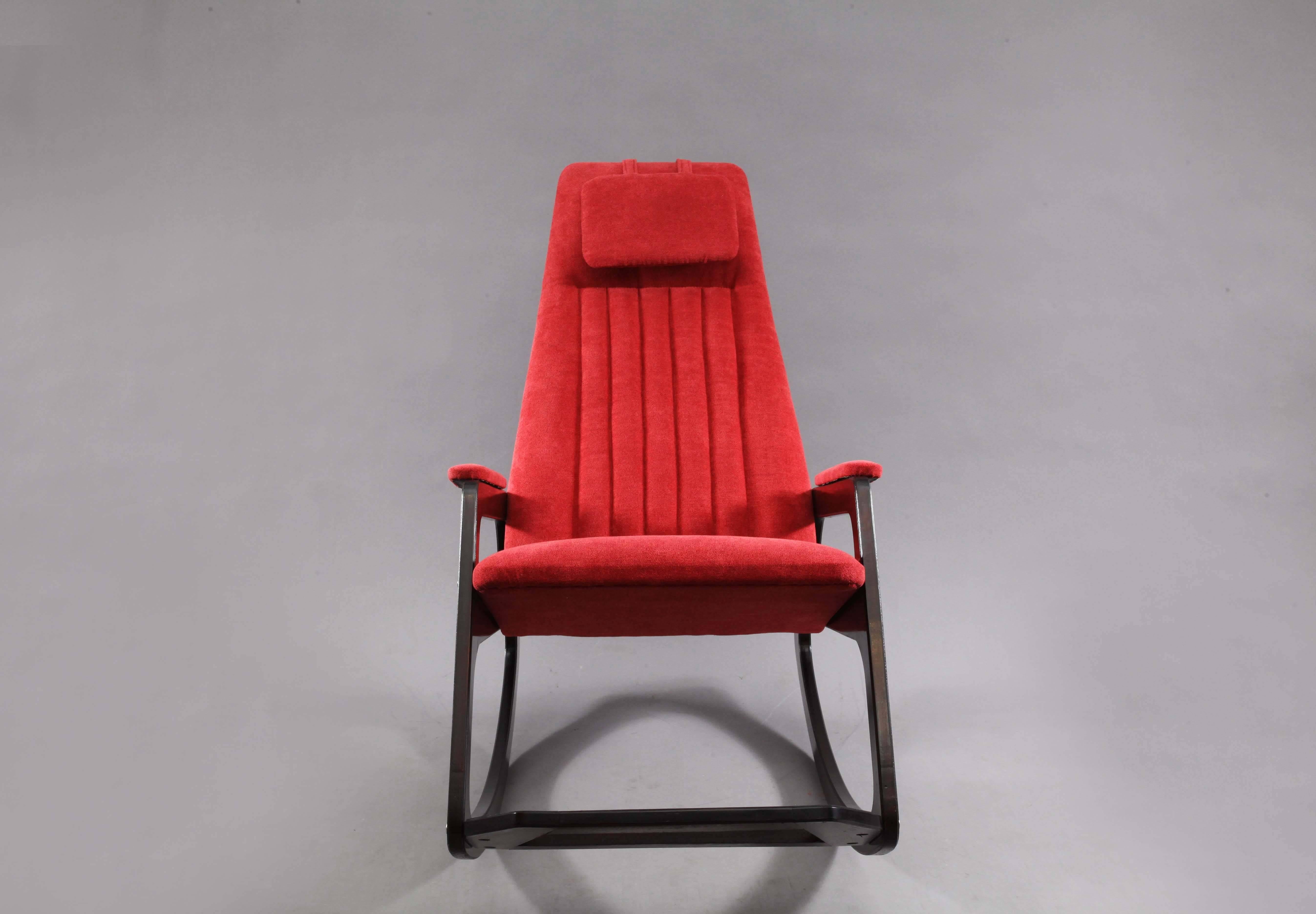 Mid-20th Century Italian Rocking Chair Attributed to Gianfranco Frattini, 1960 For Sale
