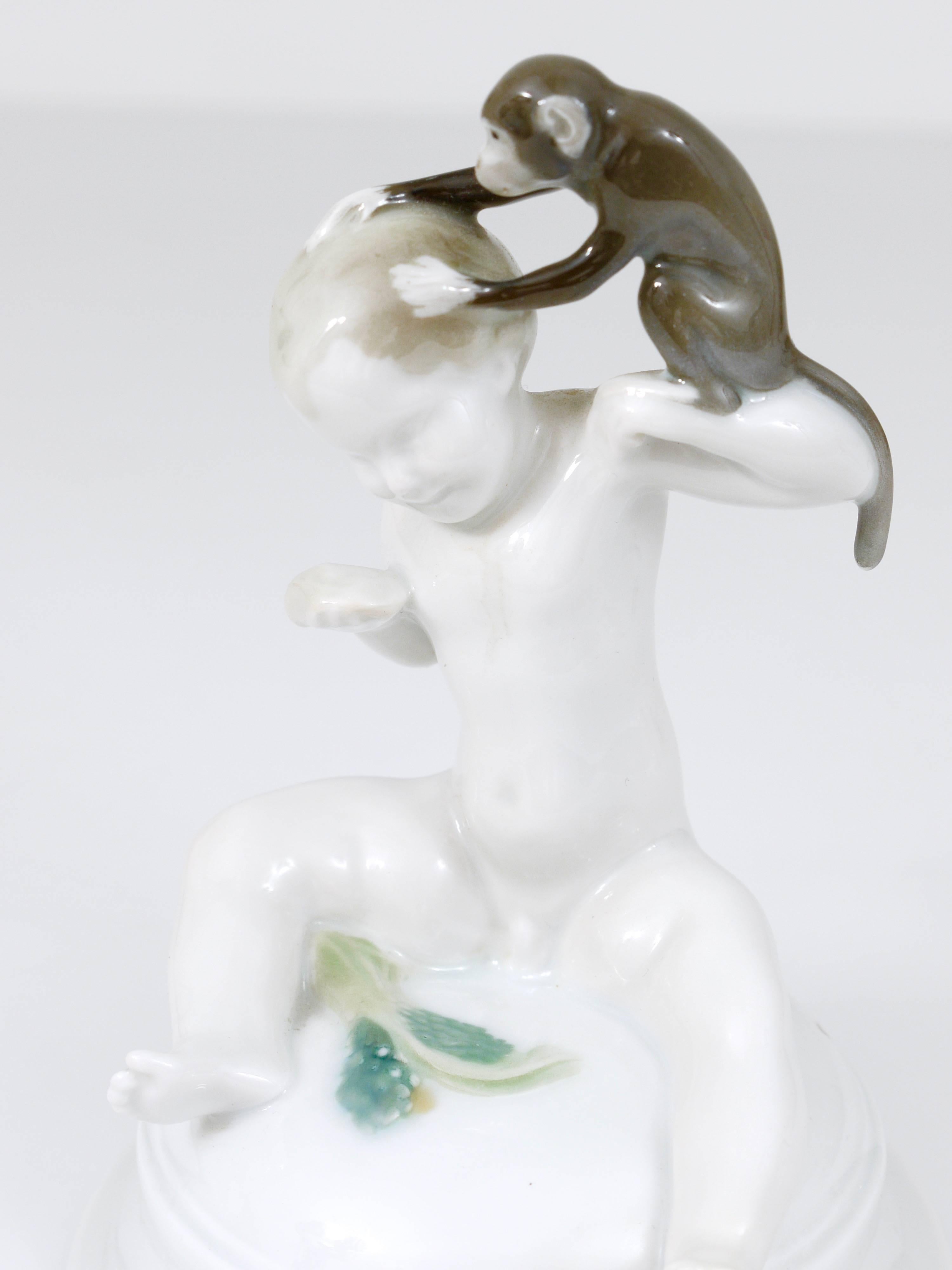 1900s Rosenthal Putto Monkey Porcelain Sculpture, Ferdinand Liebermann, Germany In Good Condition For Sale In Vienna, AT
