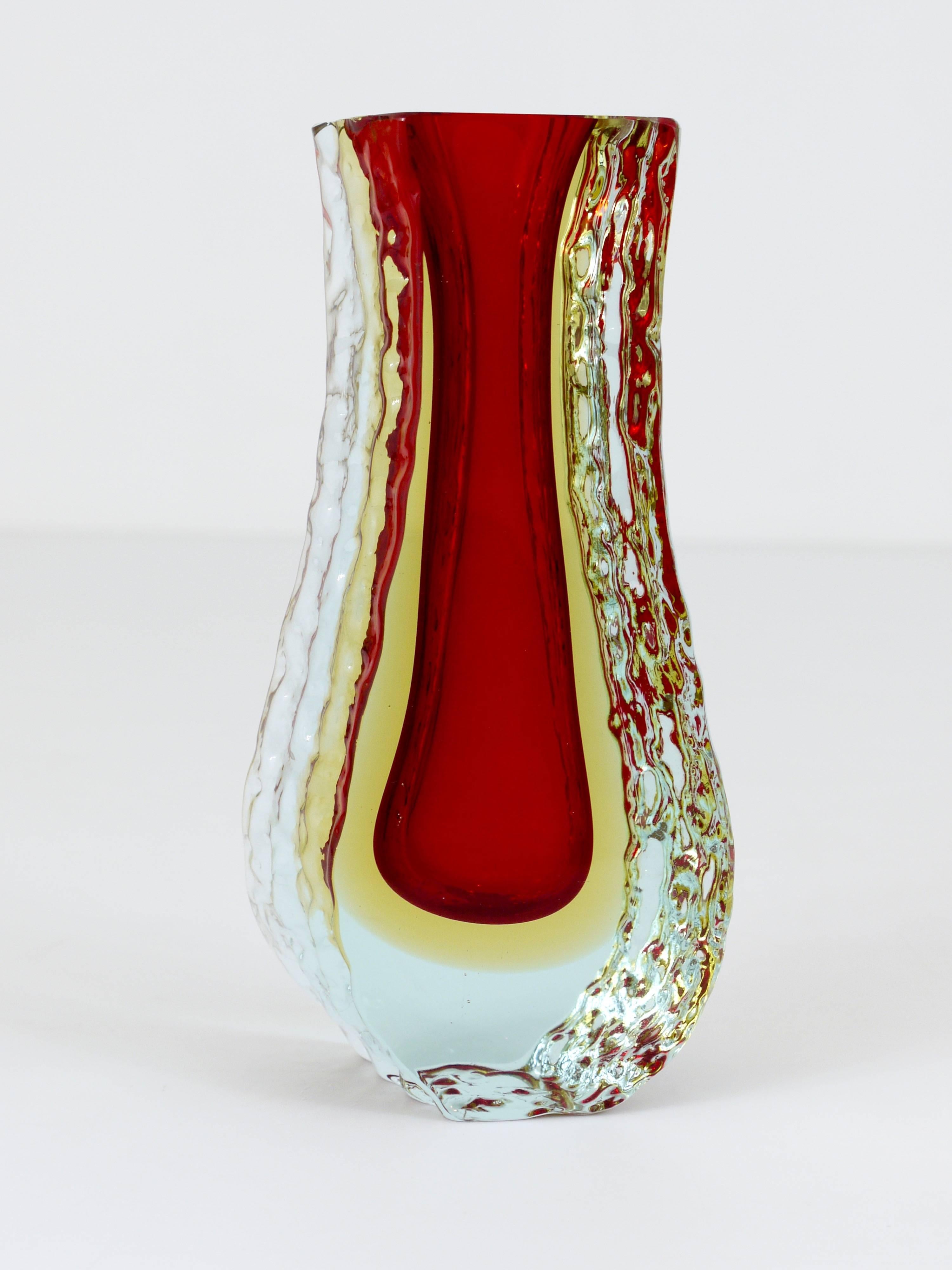 Beautiful Italian Sommerso Glass Vase by Mandruzzato, Murano, 1960s 1