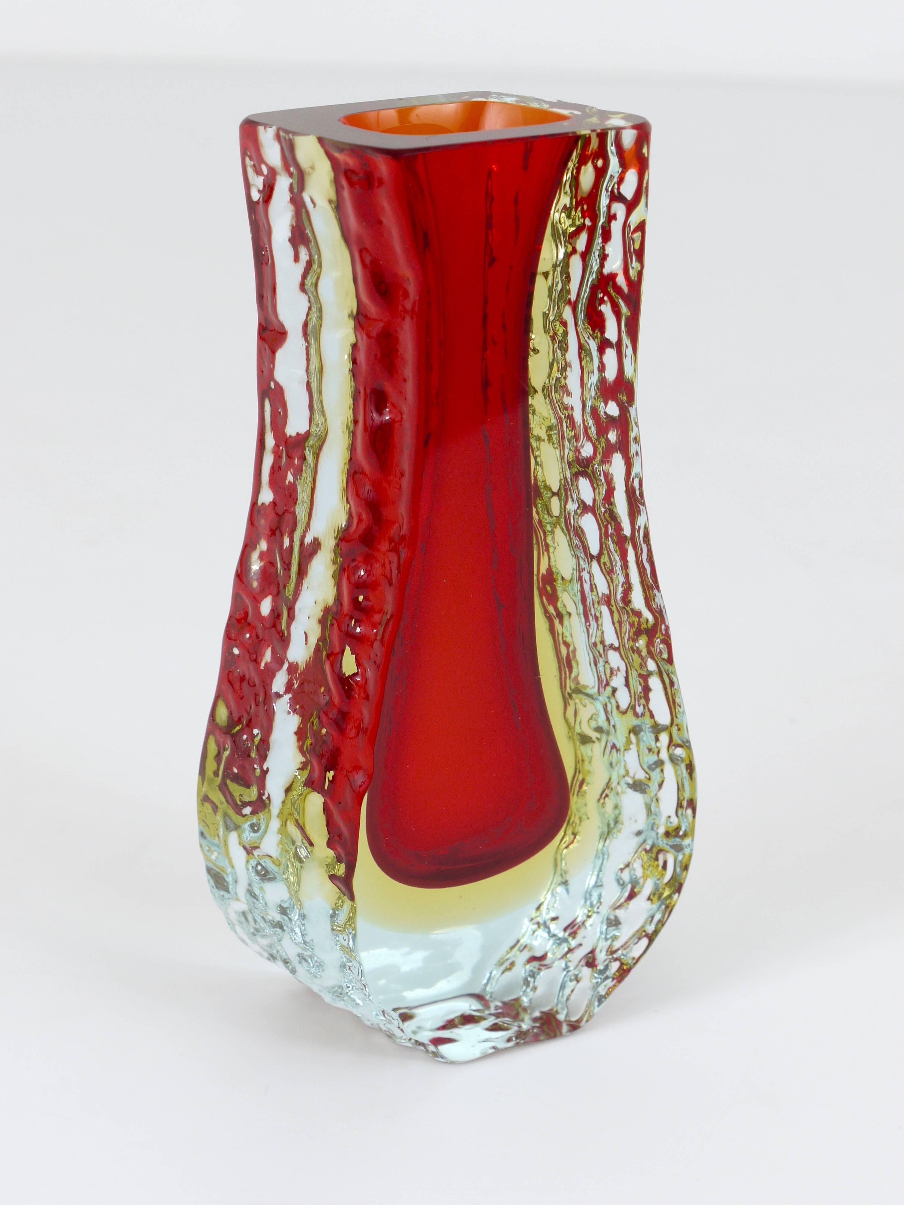 Beautiful Italian Sommerso Glass Vase by Mandruzzato, Murano, 1960s 2