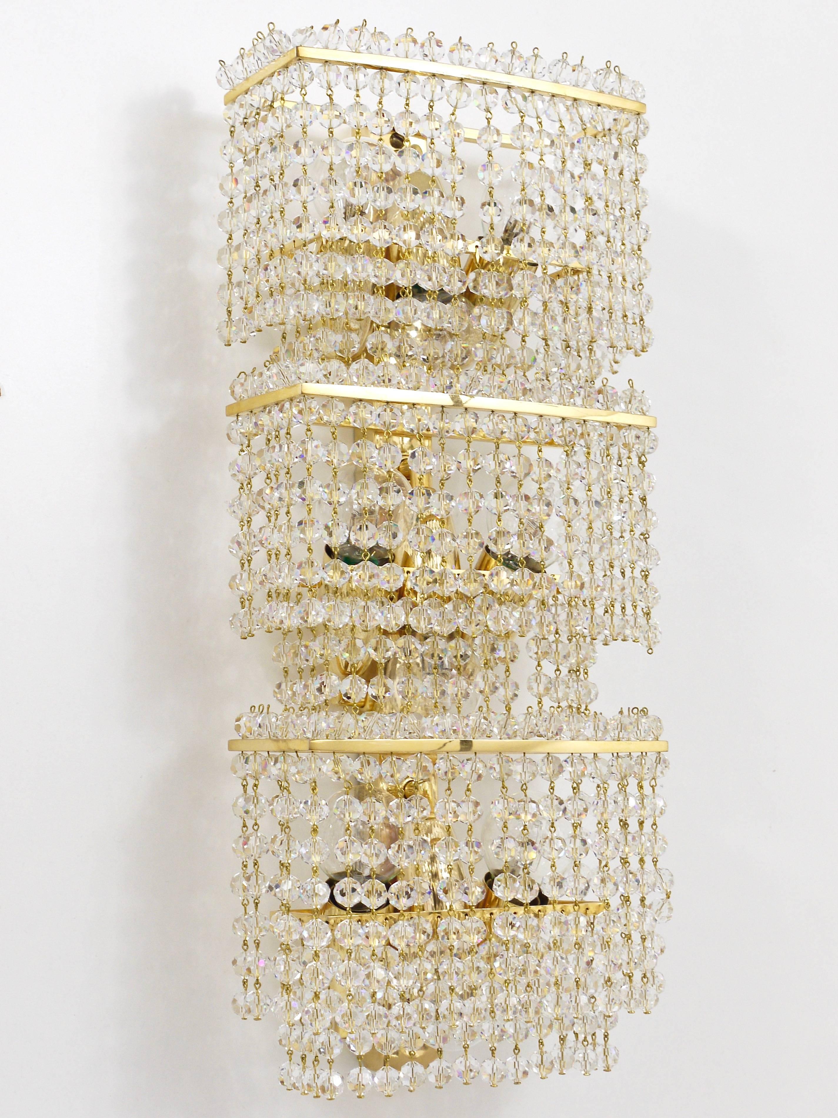 Mid-Century Modern J. & L. Lobmeyr Huge Square Gold-Plated Crystal and Brass Sconce, Austria, 1970s For Sale